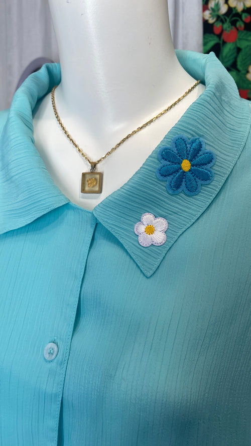 Chemise froufrou • T. 40 à 50 • Chemise courte manches trois quart bleu turquoise + fleurs