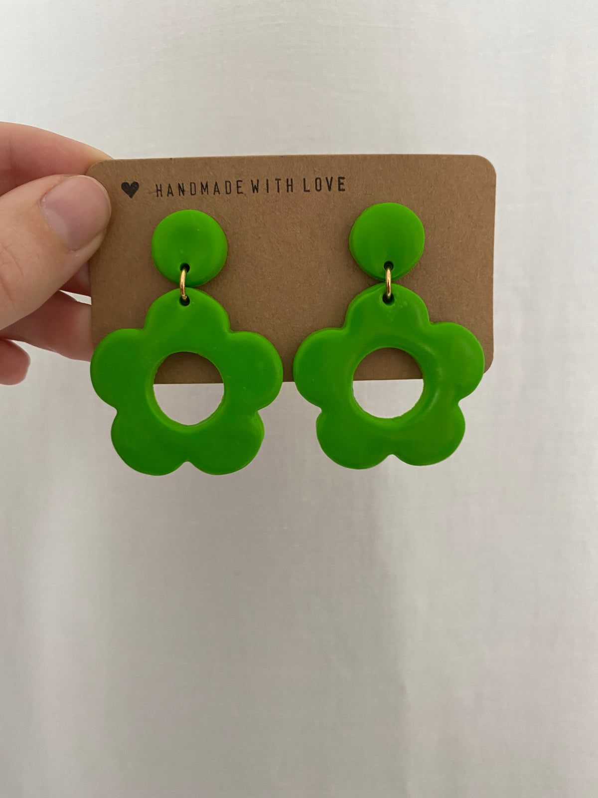Boucles d’oreilles • Boucles en fleurs 70s vert pomme