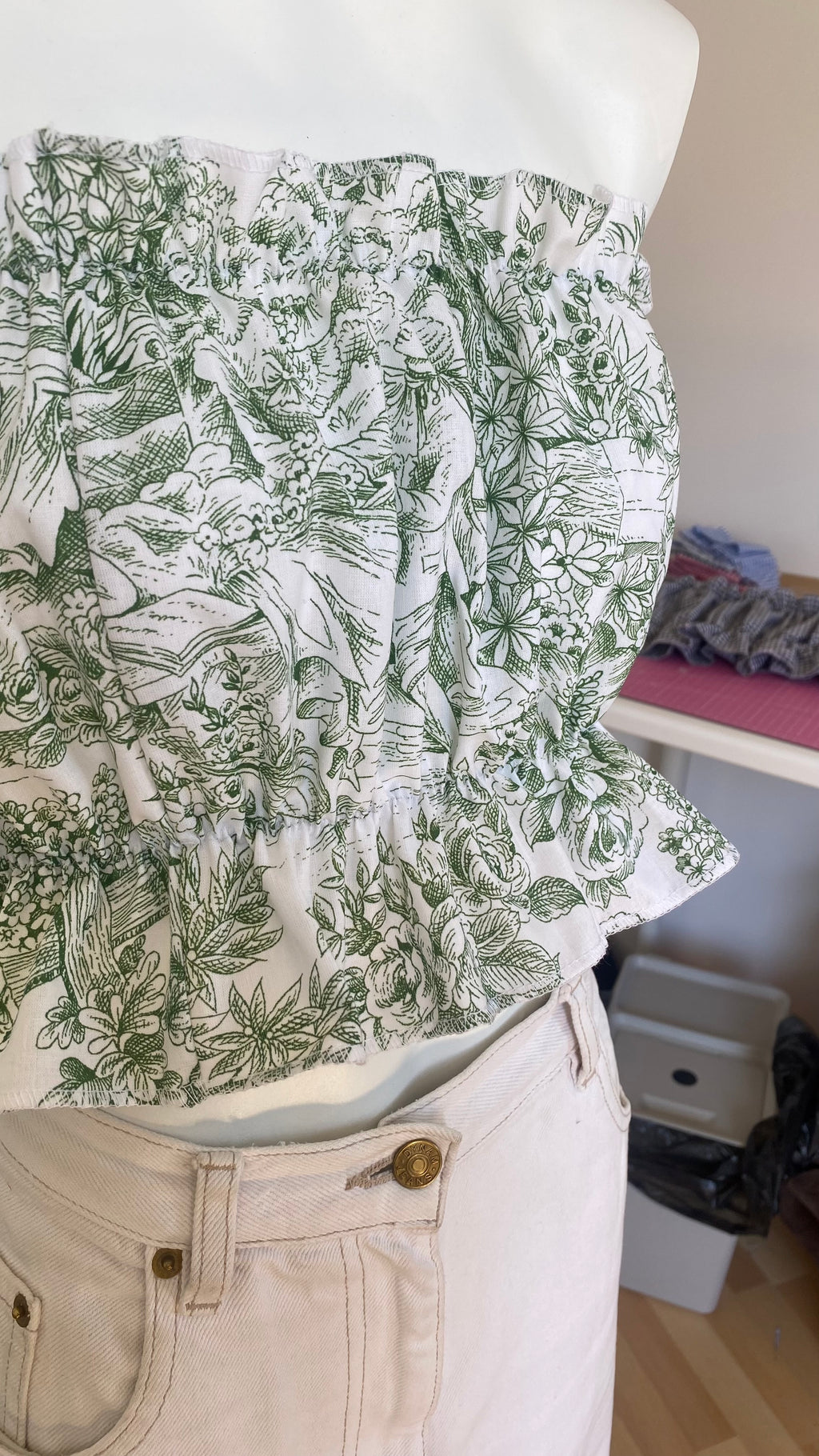 P'tis Ôh • T.XS/S au XL • Haut bandeau à froufrou toile de jouy verte et blanche