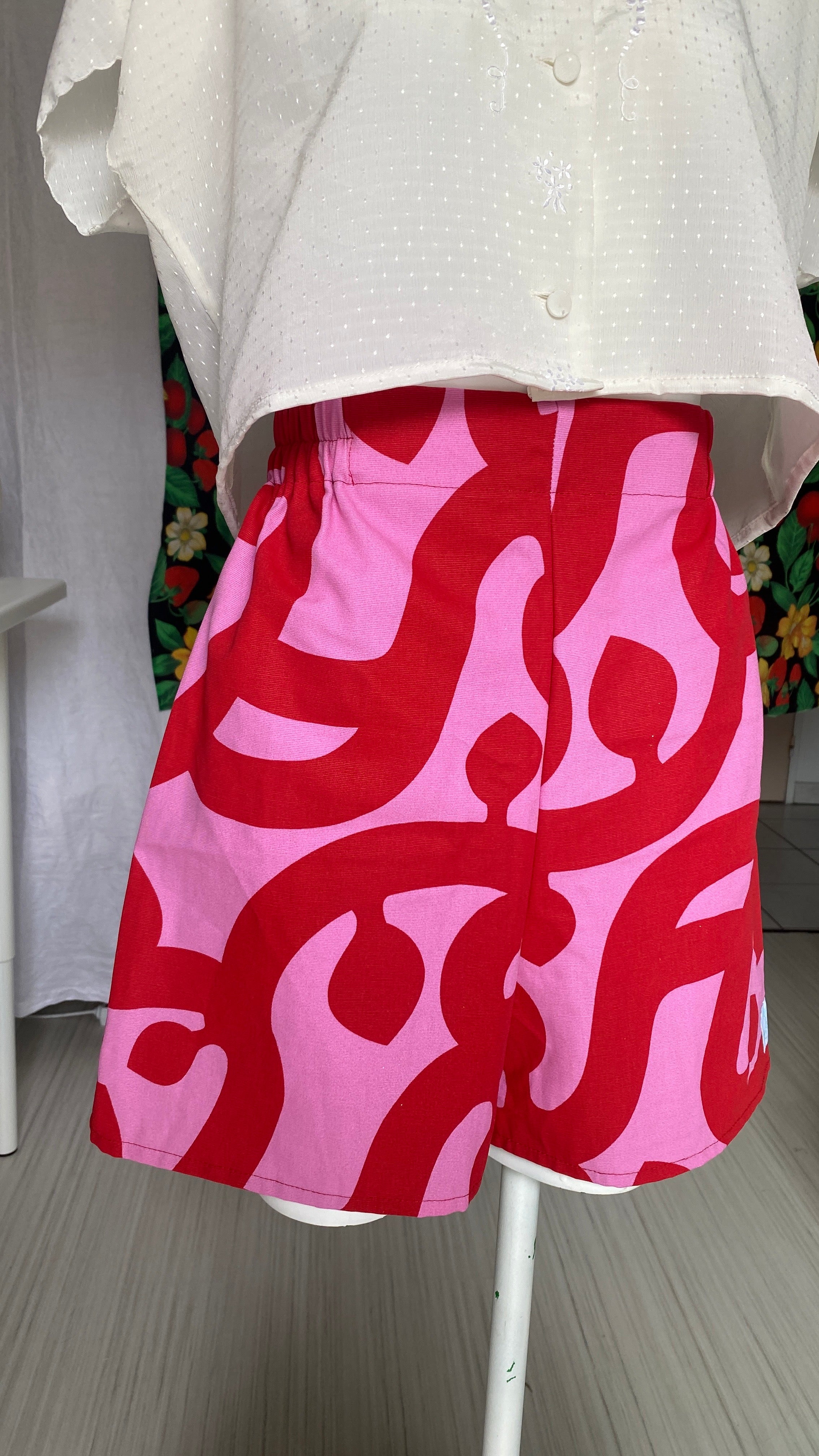 .Short • T.XS/S à XL • Magnifique short rose & rouge