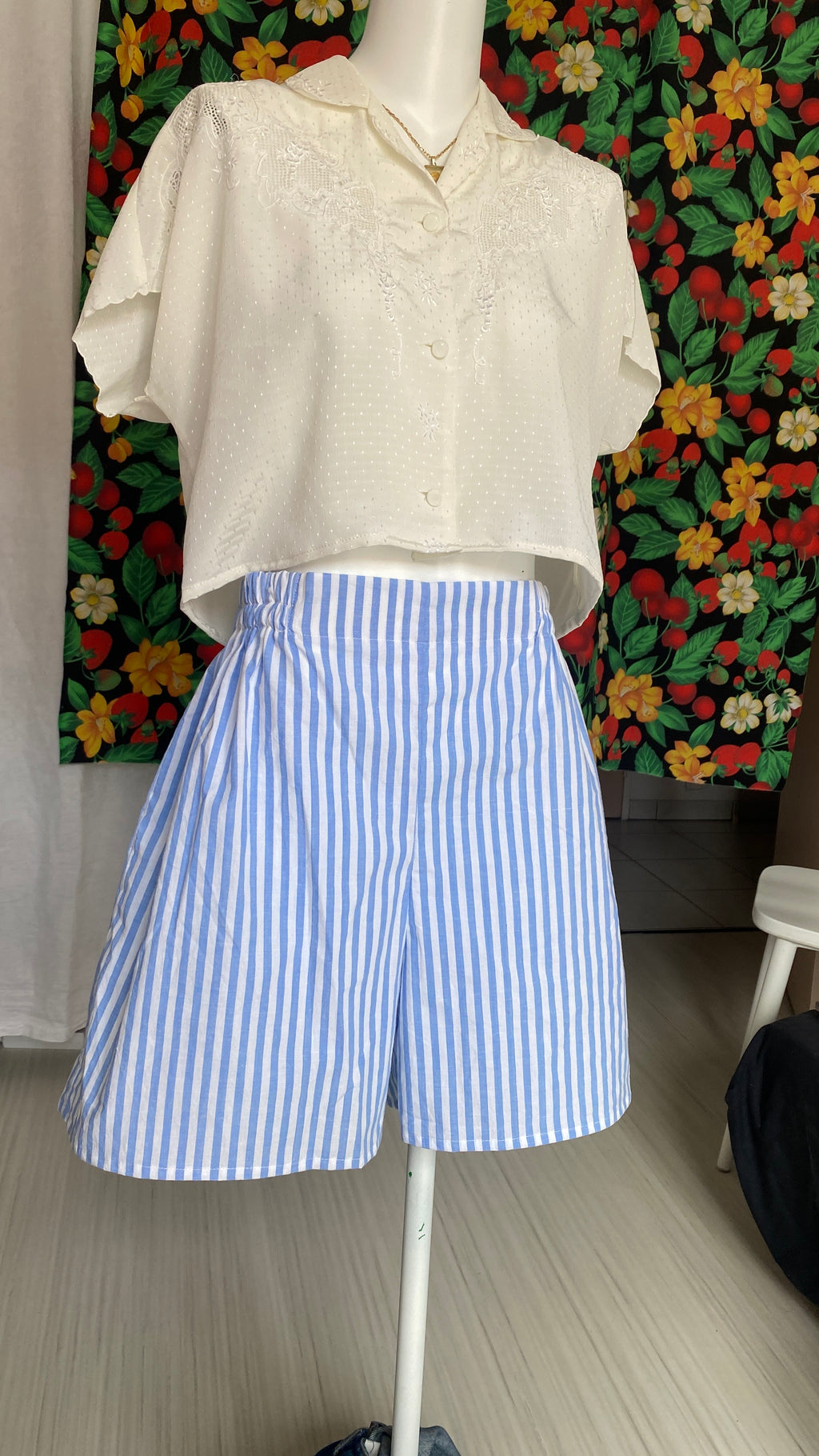.Short • Taille M • Short upcyclé rayé bleu et blanc
