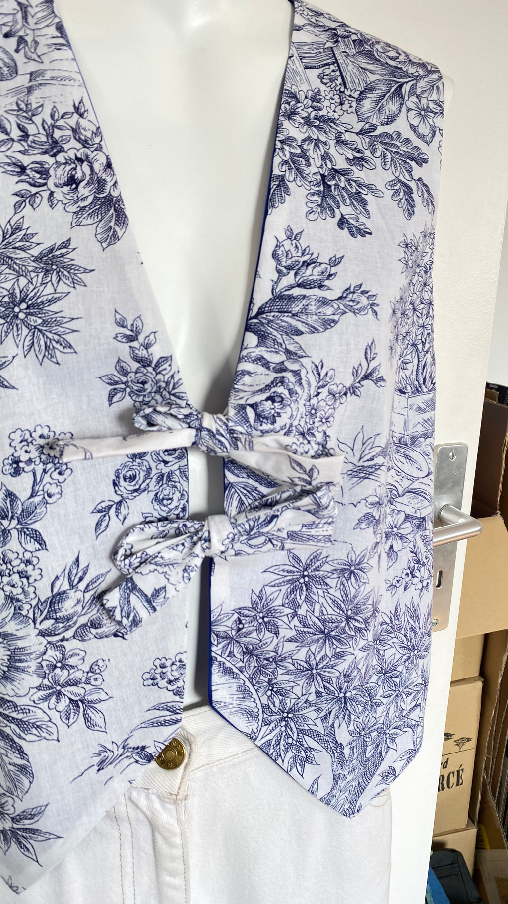 Veston réversible  • Taille unique • Veston motif toile de jouy bleue