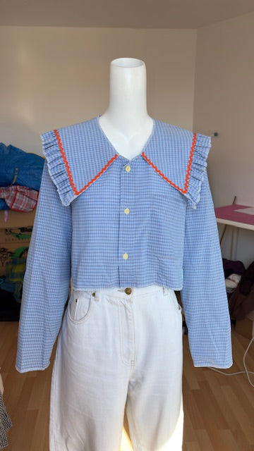 Sweaties • T.38 à 40 • Chemise upcyclée grand col bleu ciel  à carreaux blancs & orange