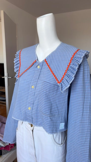 Sweaties • T.38 à 40 • Chemise upcyclée grand col bleu ciel  à carreaux blancs & orange