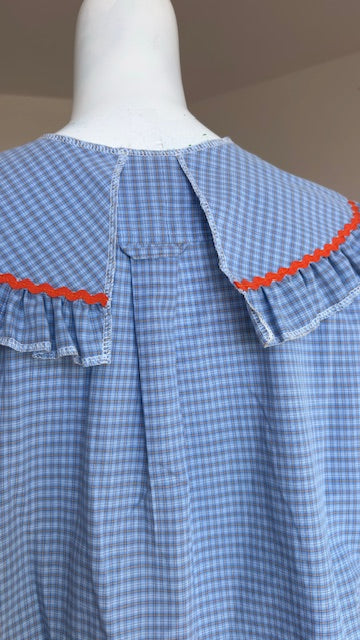 Sweaties • T.38 à 40 • Chemise upcyclée grand col bleu ciel  à carreaux blancs & orange