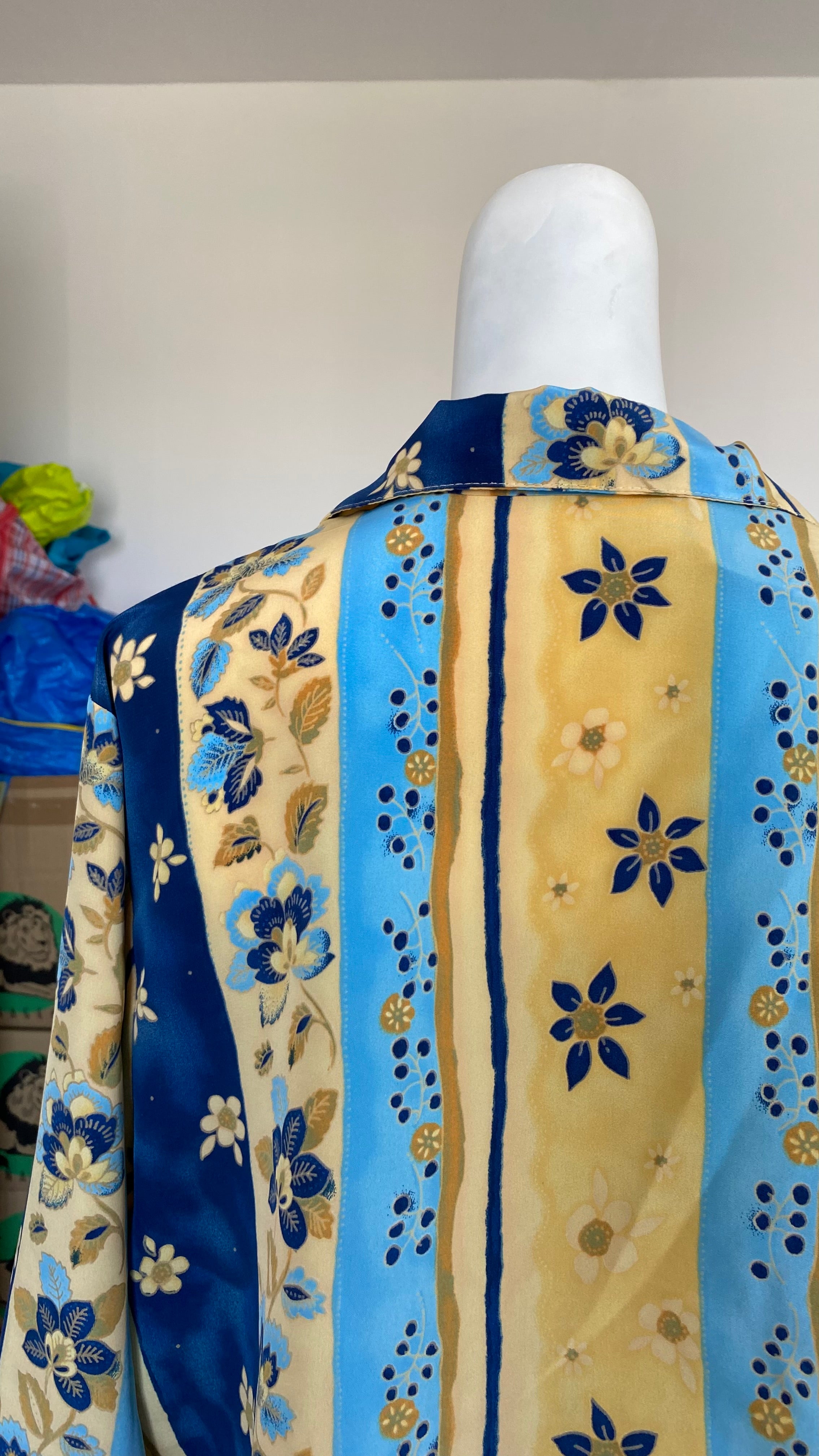 Froufrou • T. 36 à 42 • Chemise courte manches longues bleu à motifs provençaux
