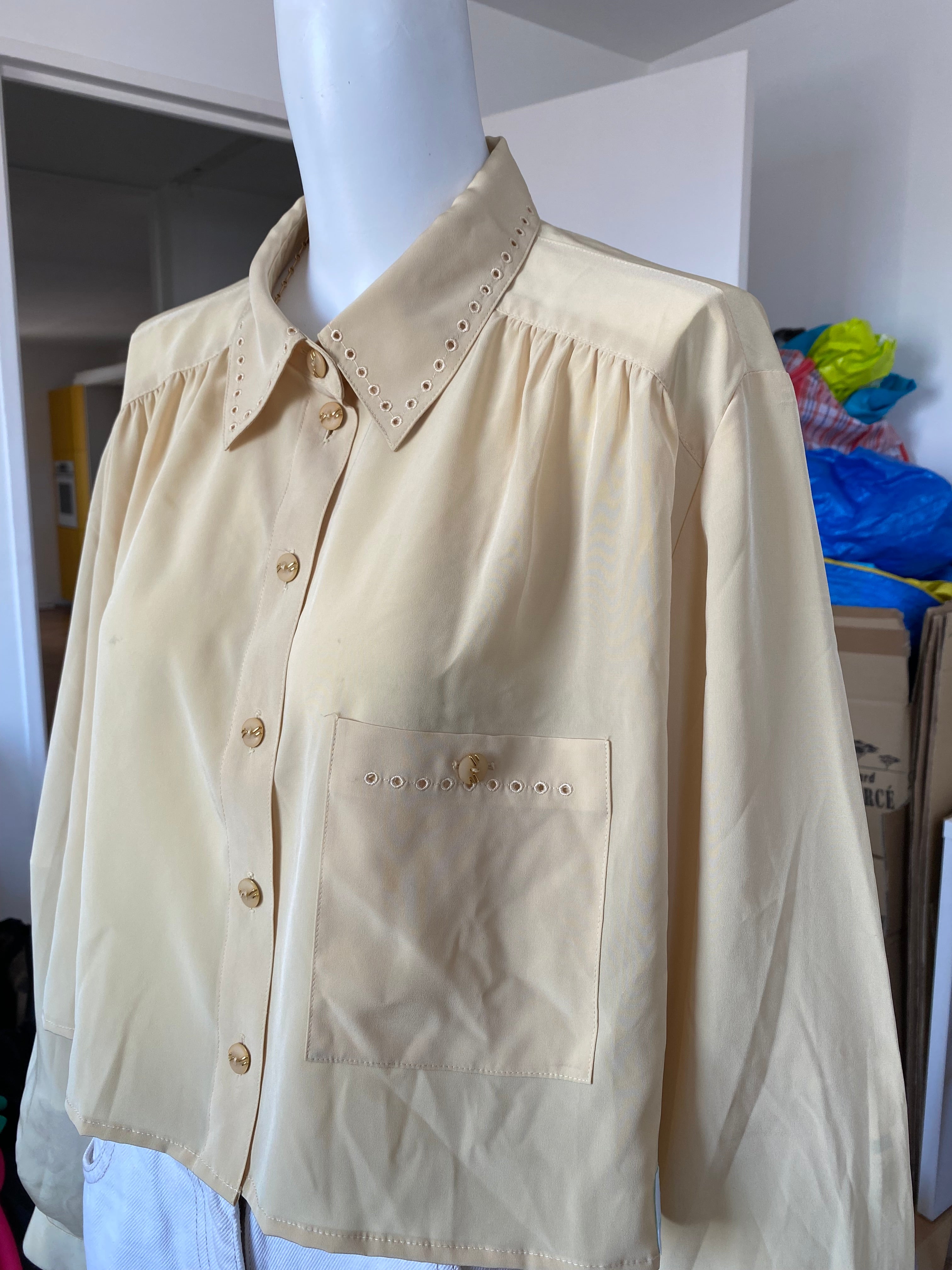 Chemise cropped • T. 38 à 46 • Chemise crop top jaune brodée