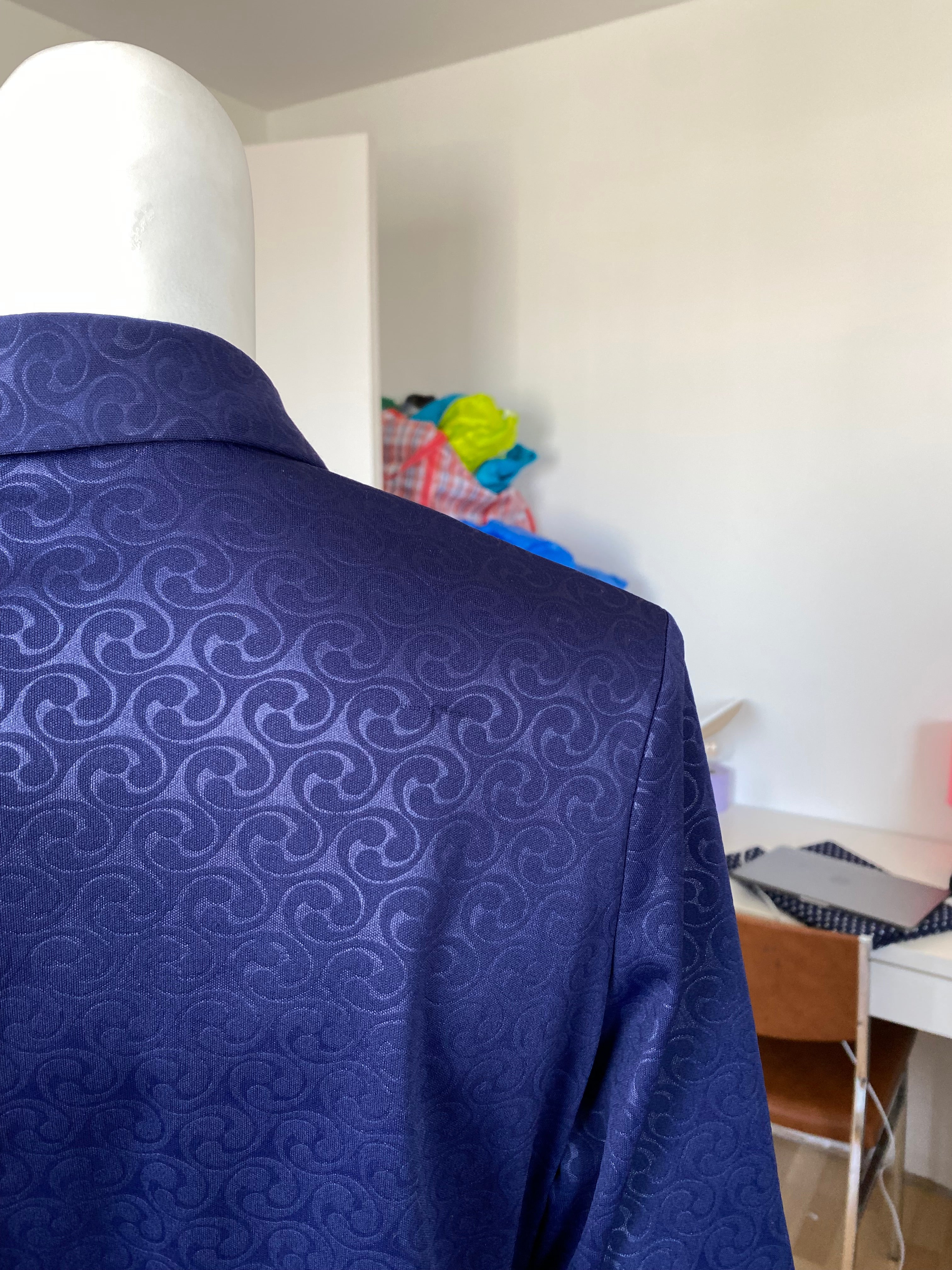 Cropped • T. 36 à 38 • Chemise courte manches longues épaisse années 70