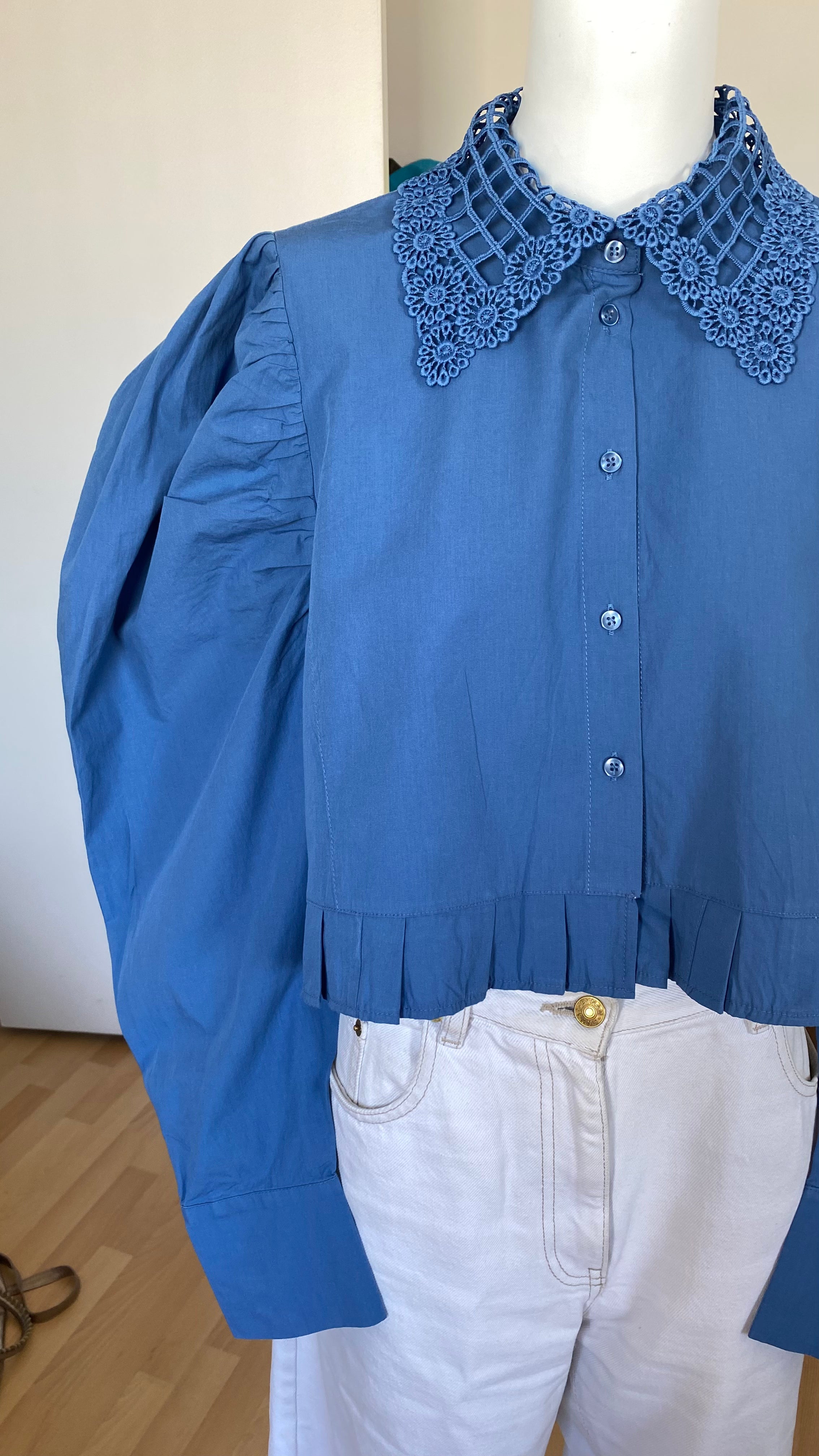 Froufrou • T. 38 à 40 • Chemise courte manches ballon longues bleue