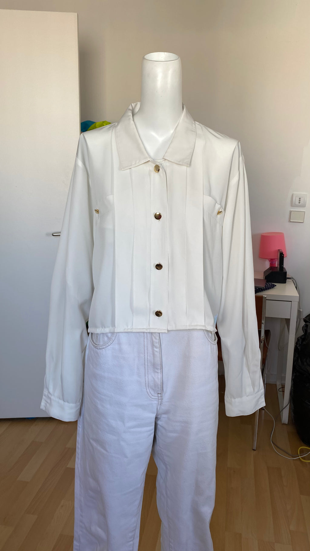 Chemise cropped • T. 38 à 44 • Chemise courte manches longues blanche plissée