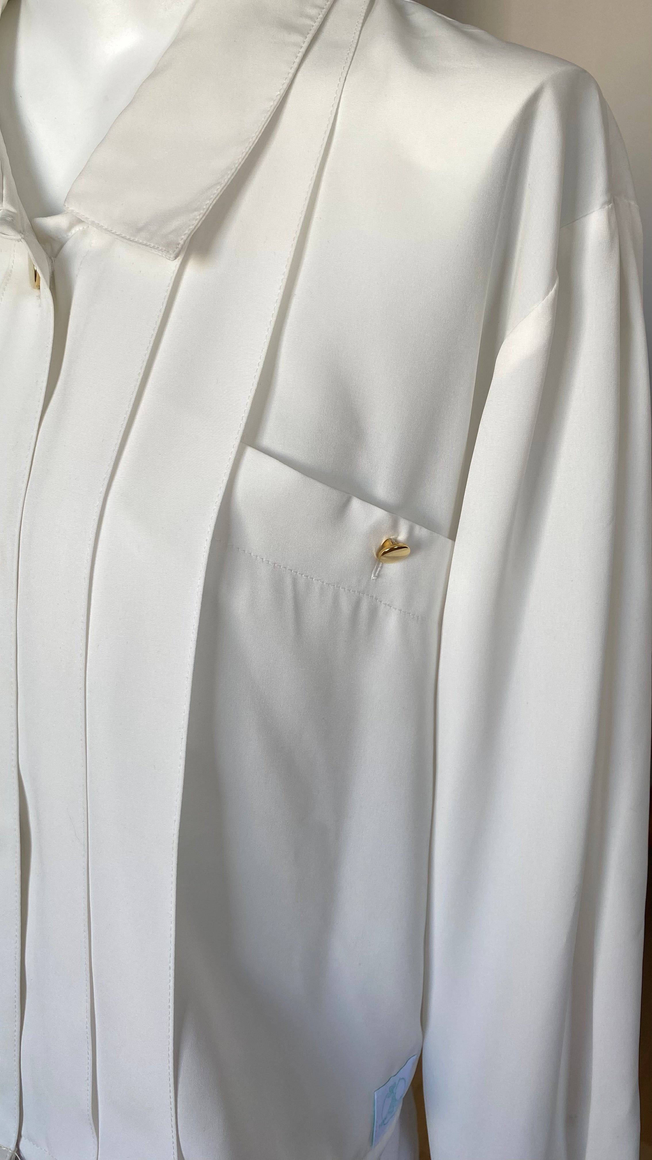 Chemise cropped • T. 38 à 44 • Chemise courte manches longues blanche plissée