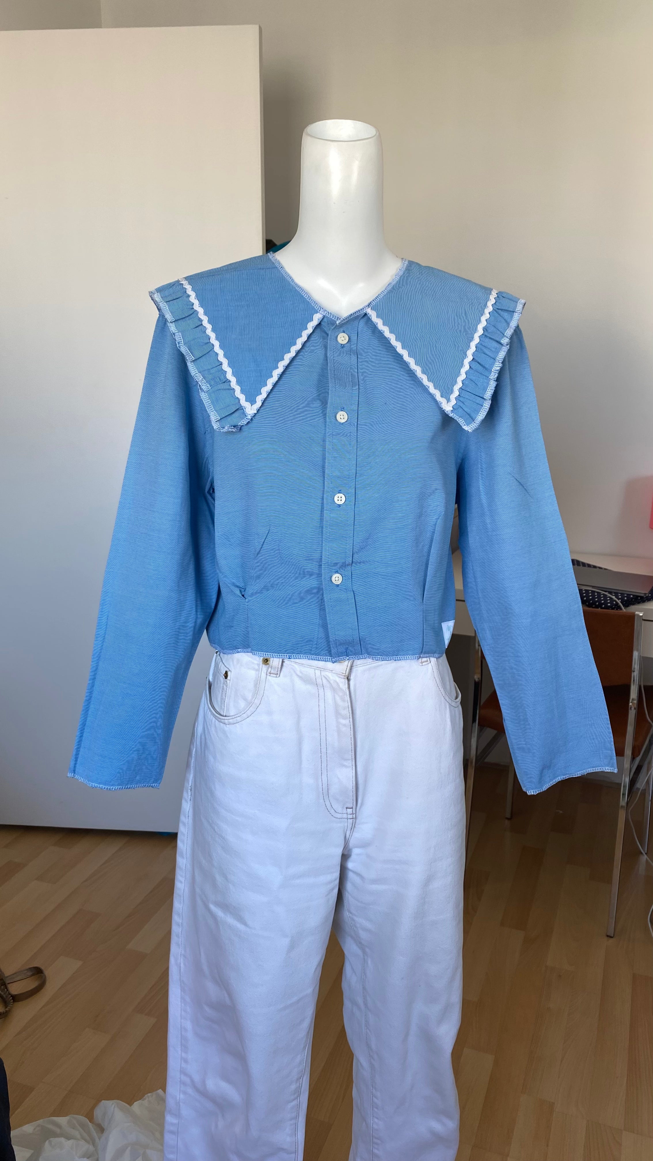 Sweaties • T.36 à 40 • Chemise upcyclée grand col bleu à petits carreaux