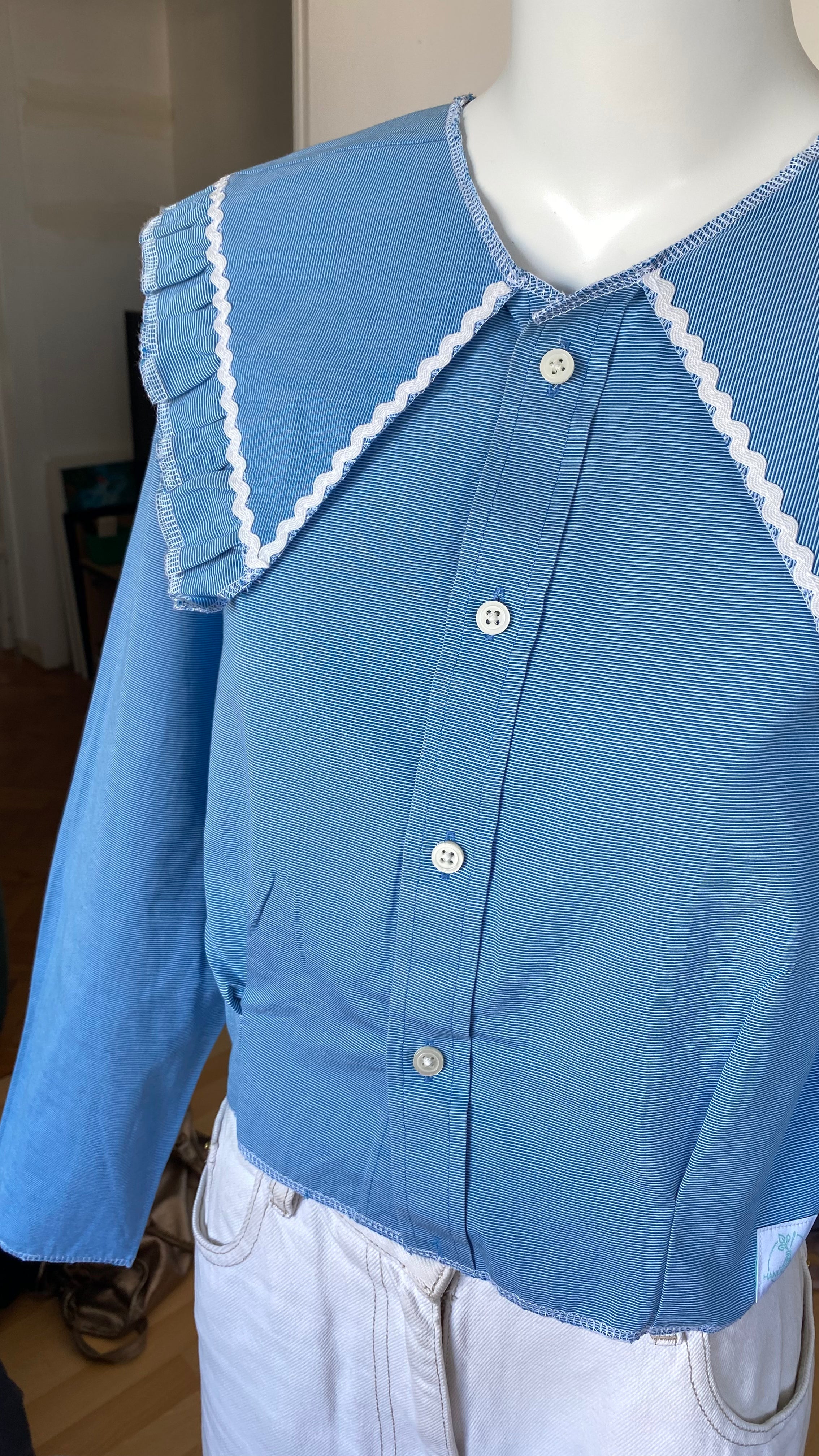 Sweaties • T.36 à 40 • Chemise upcyclée grand col bleu à petits carreaux
