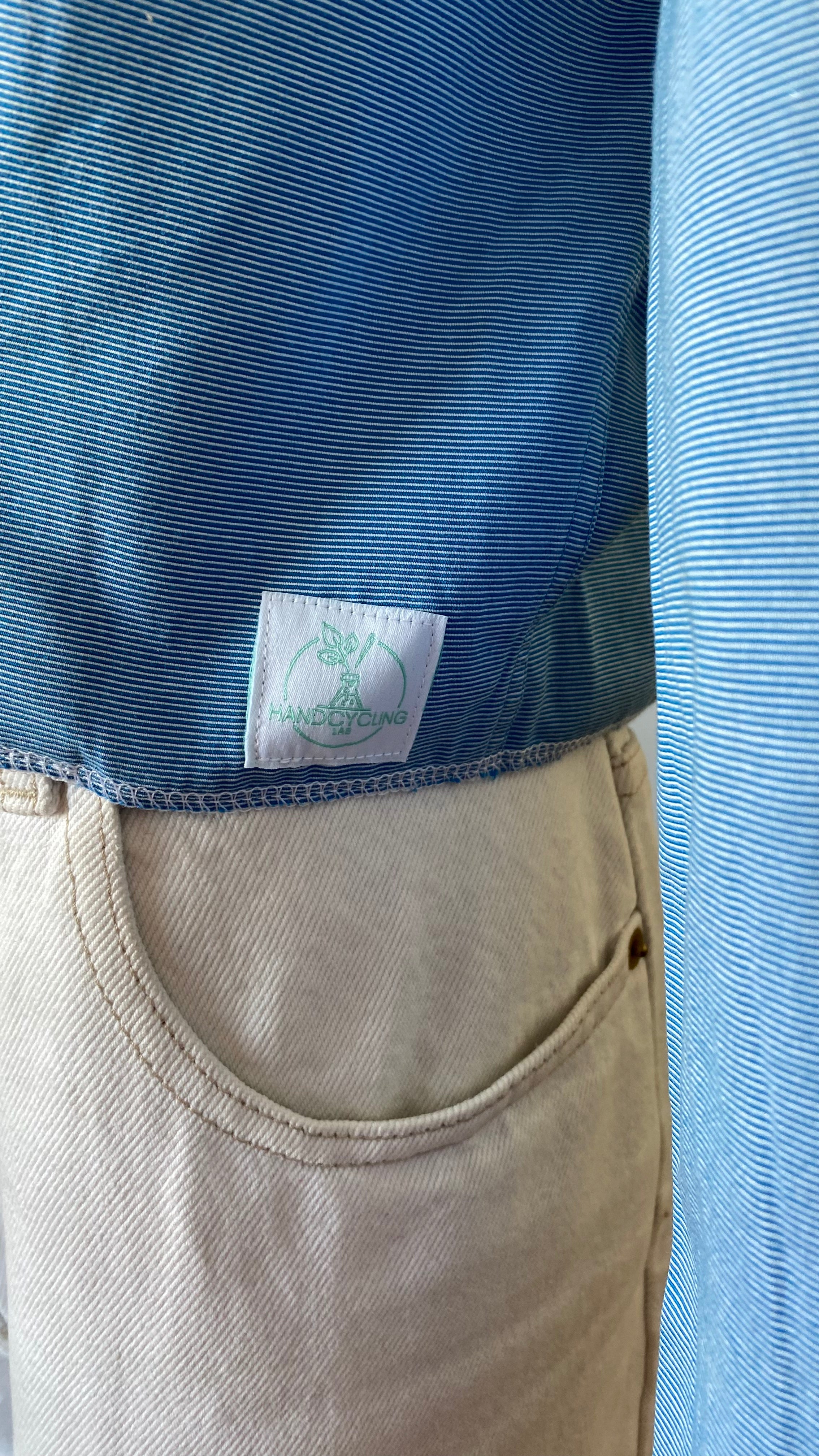 Sweaties • T.36 à 40 • Chemise upcyclée grand col bleu à petits carreaux