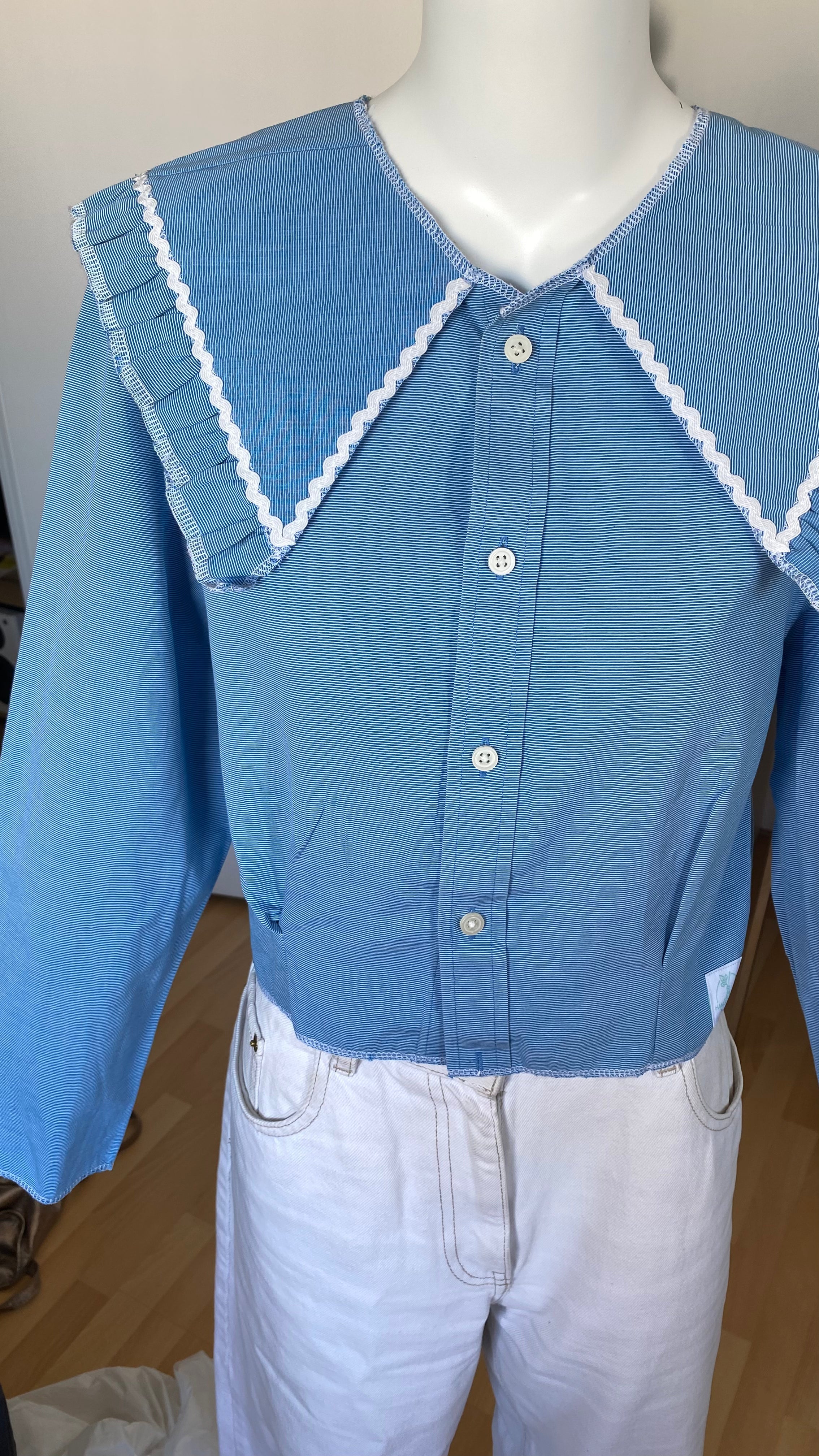 Sweaties • T.36 à 40 • Chemise upcyclée grand col bleu à petits carreaux