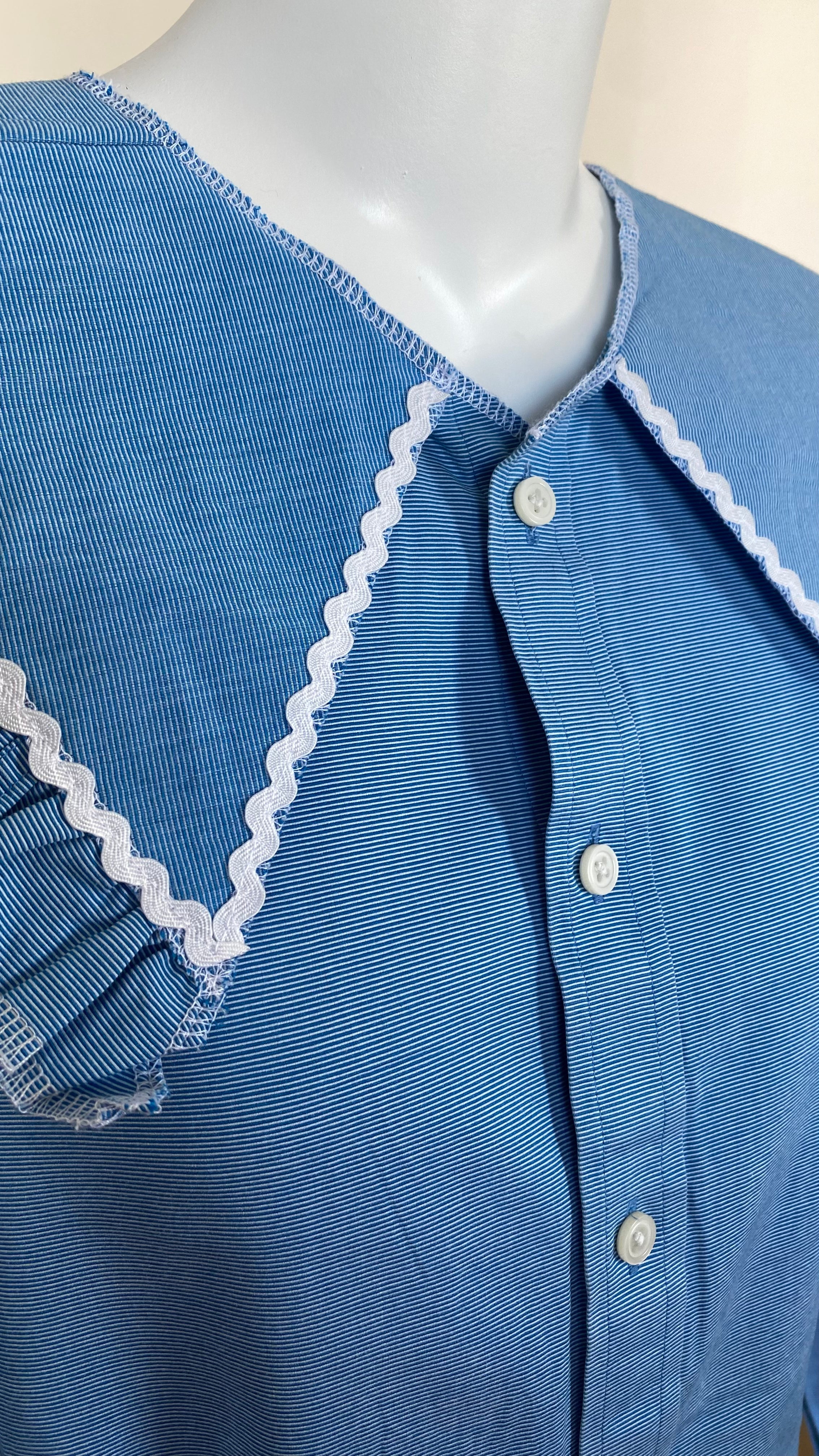 Sweaties • T.36 à 40 • Chemise upcyclée grand col bleu à petits carreaux