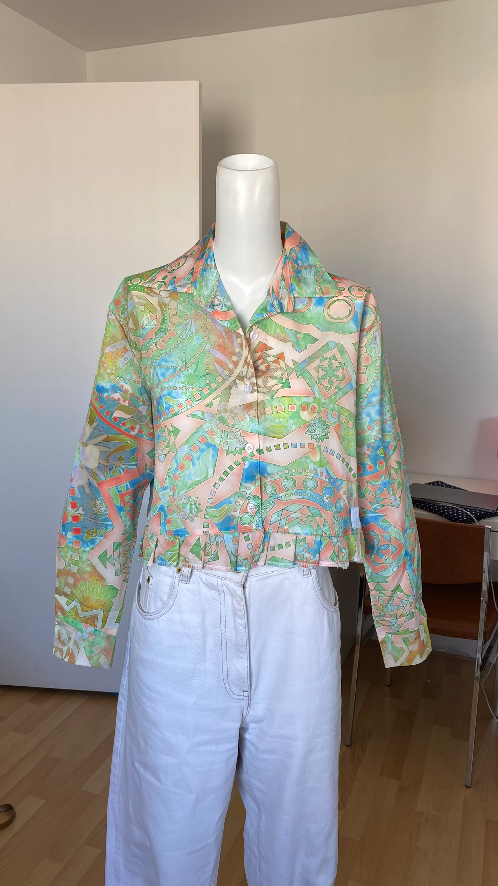 Froufrou • T. 34 à 38 • Chemise courte manches longues motifs physché pastel