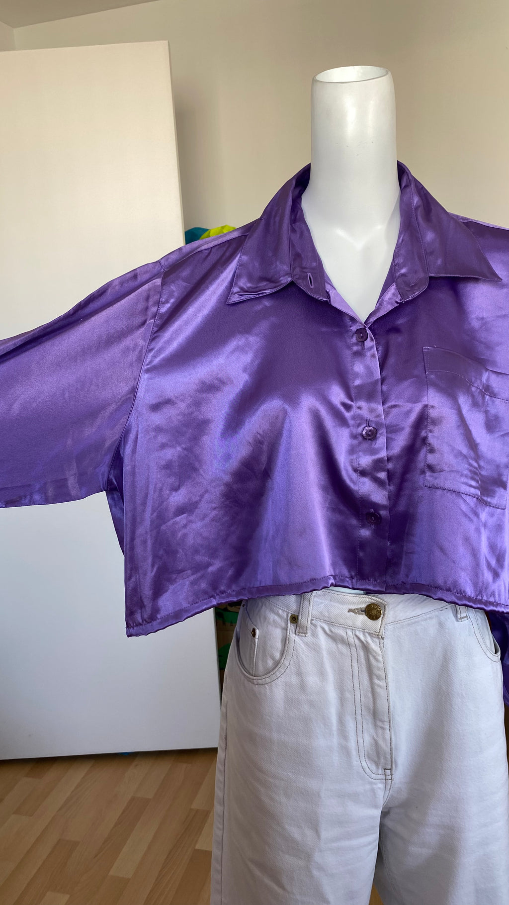 Chemise cropped • T. 40 à 50 • Chemise courte manches longues violette irisée