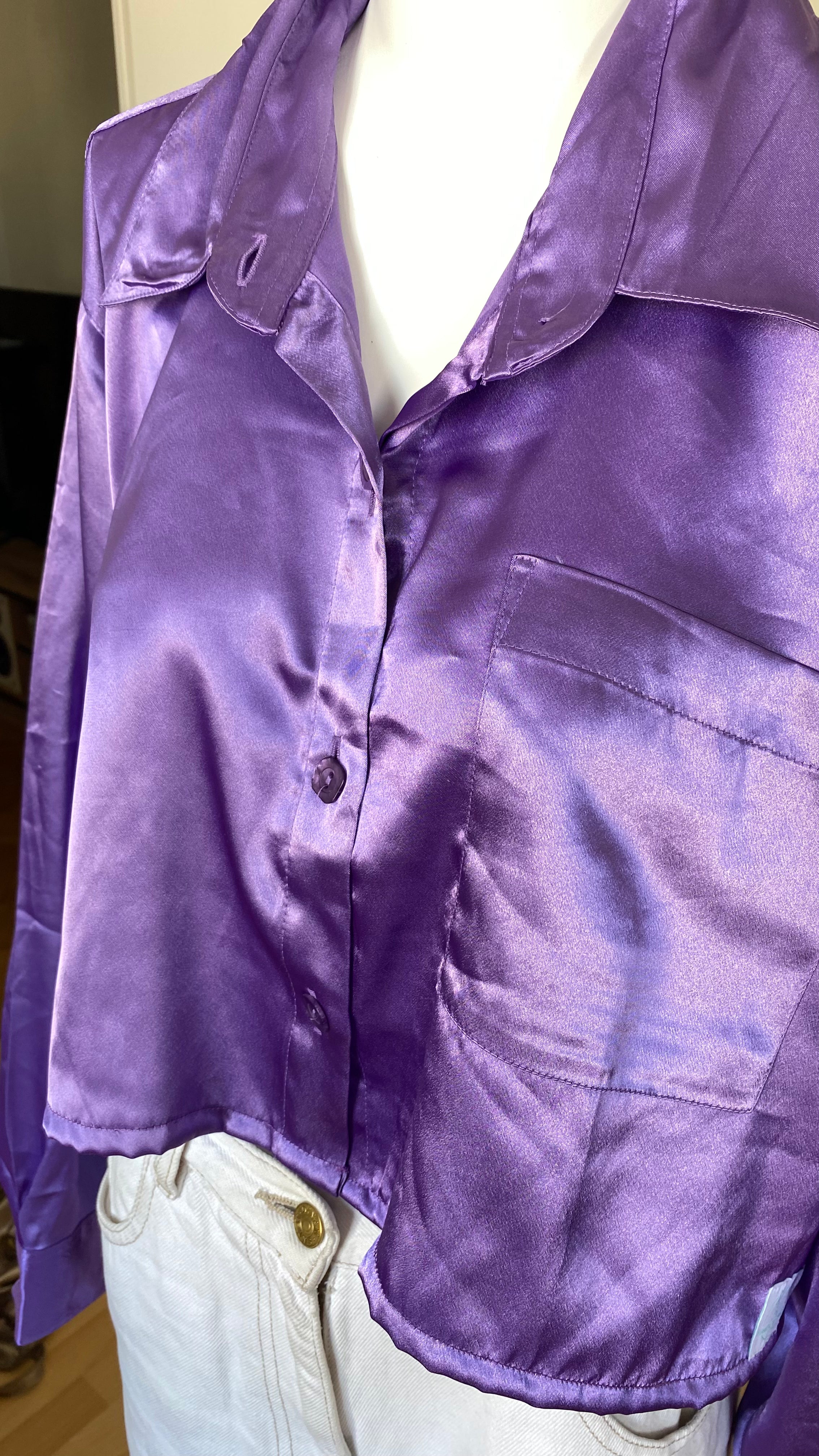 Chemise cropped • T. 40 à 50 • Chemise courte manches longues violette irisée