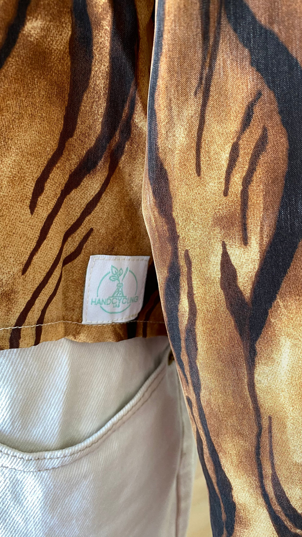 Cropped • T. 36  à 38 • Chemise courte manches longues zébré marron