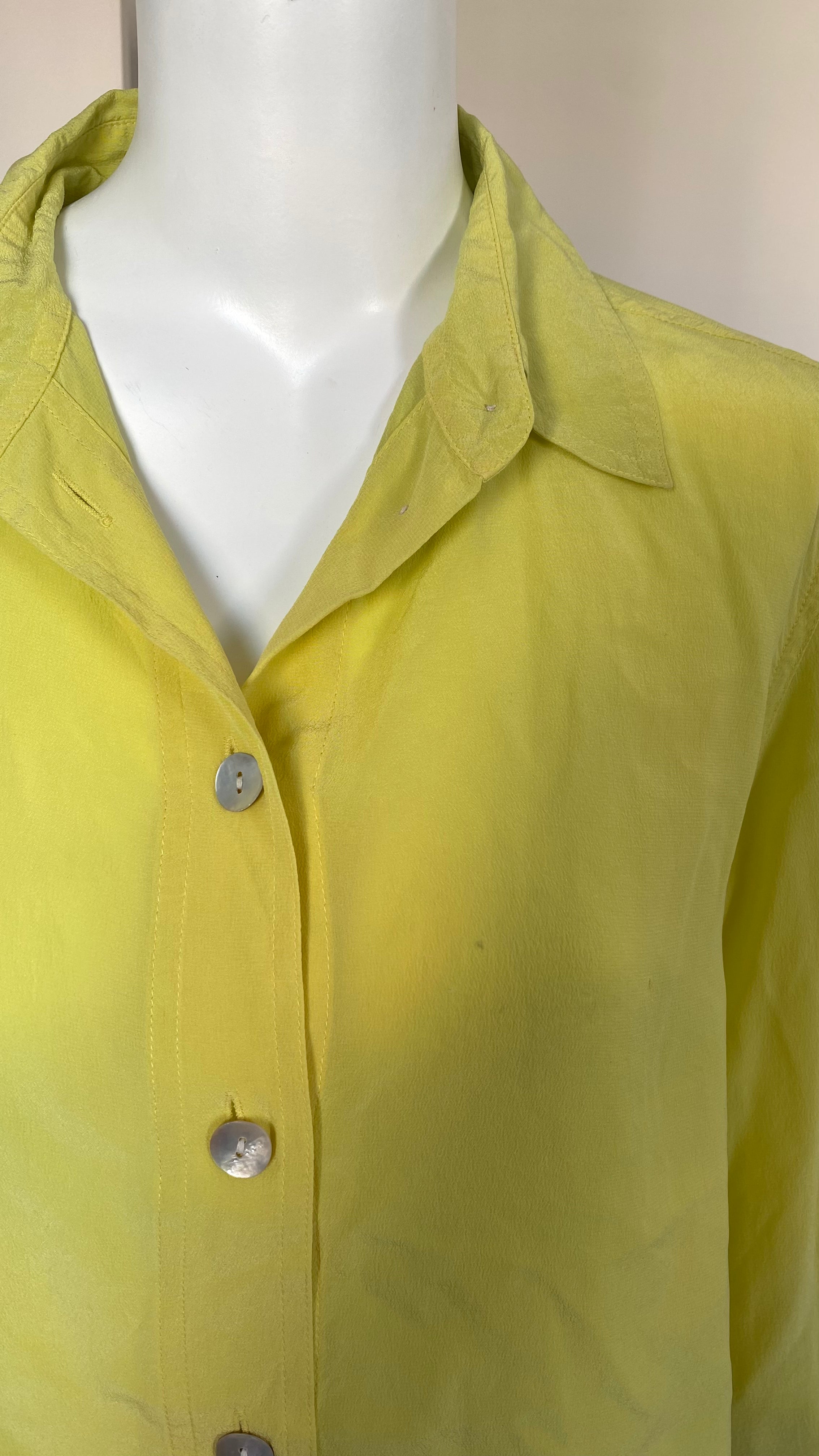 Cropped • T. 34 à 38 • Chemise courte manches longues jaune sous teinte verte