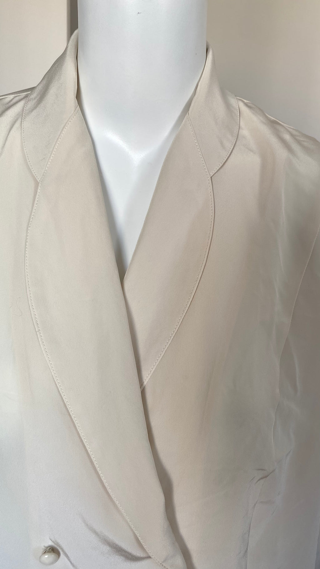 Chemise cropped • T. 36 à 40 • Chemise courte manches longues blanche coupe croisée
