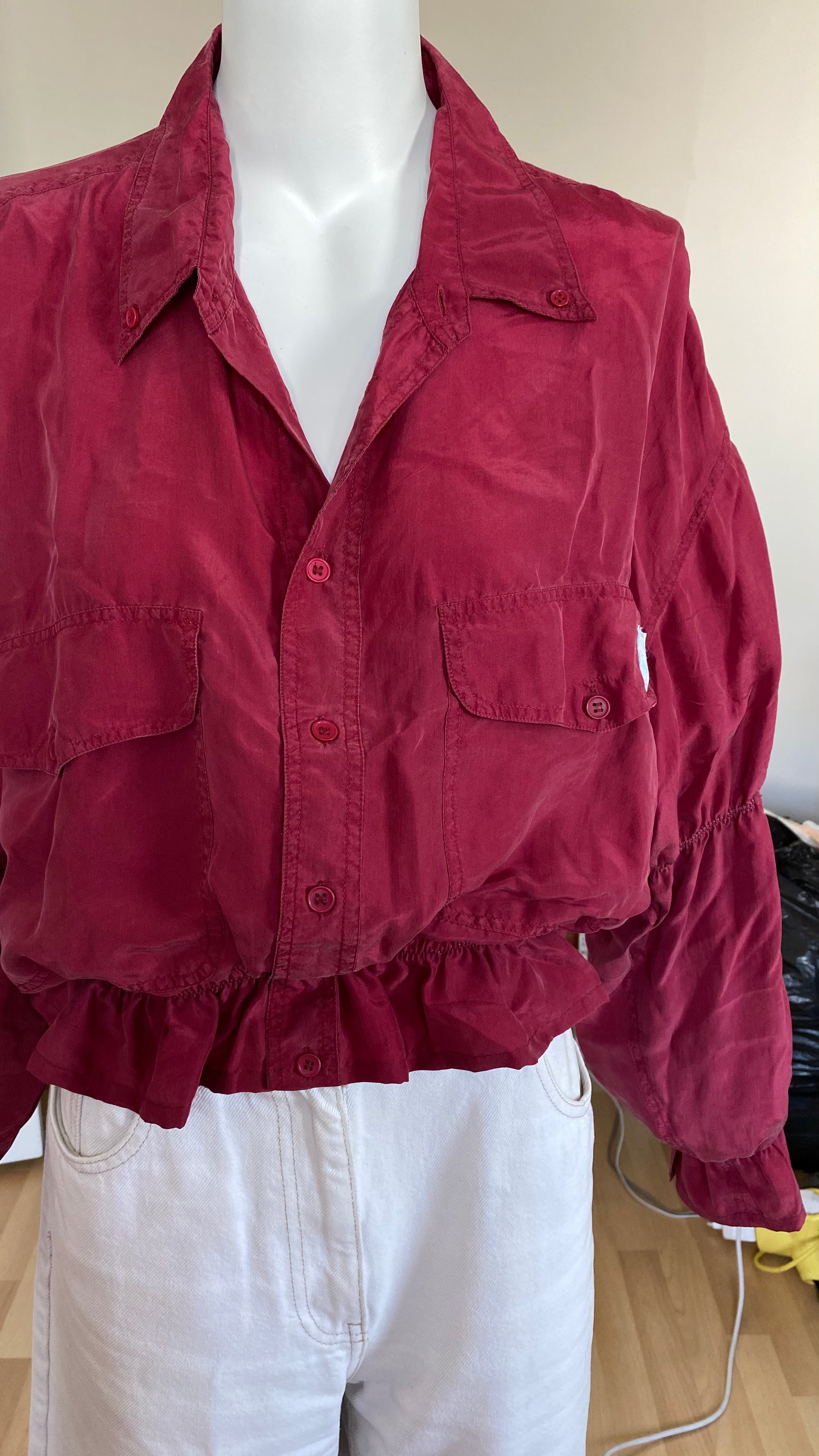 Intemporelle • T. 38 à 42 • Chemise courte manches longues bordeaux en soie