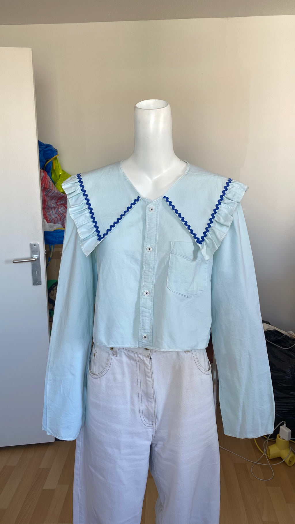Sweaties • T.36 à 38 • Chemise upcyclée grand col bleu ciel