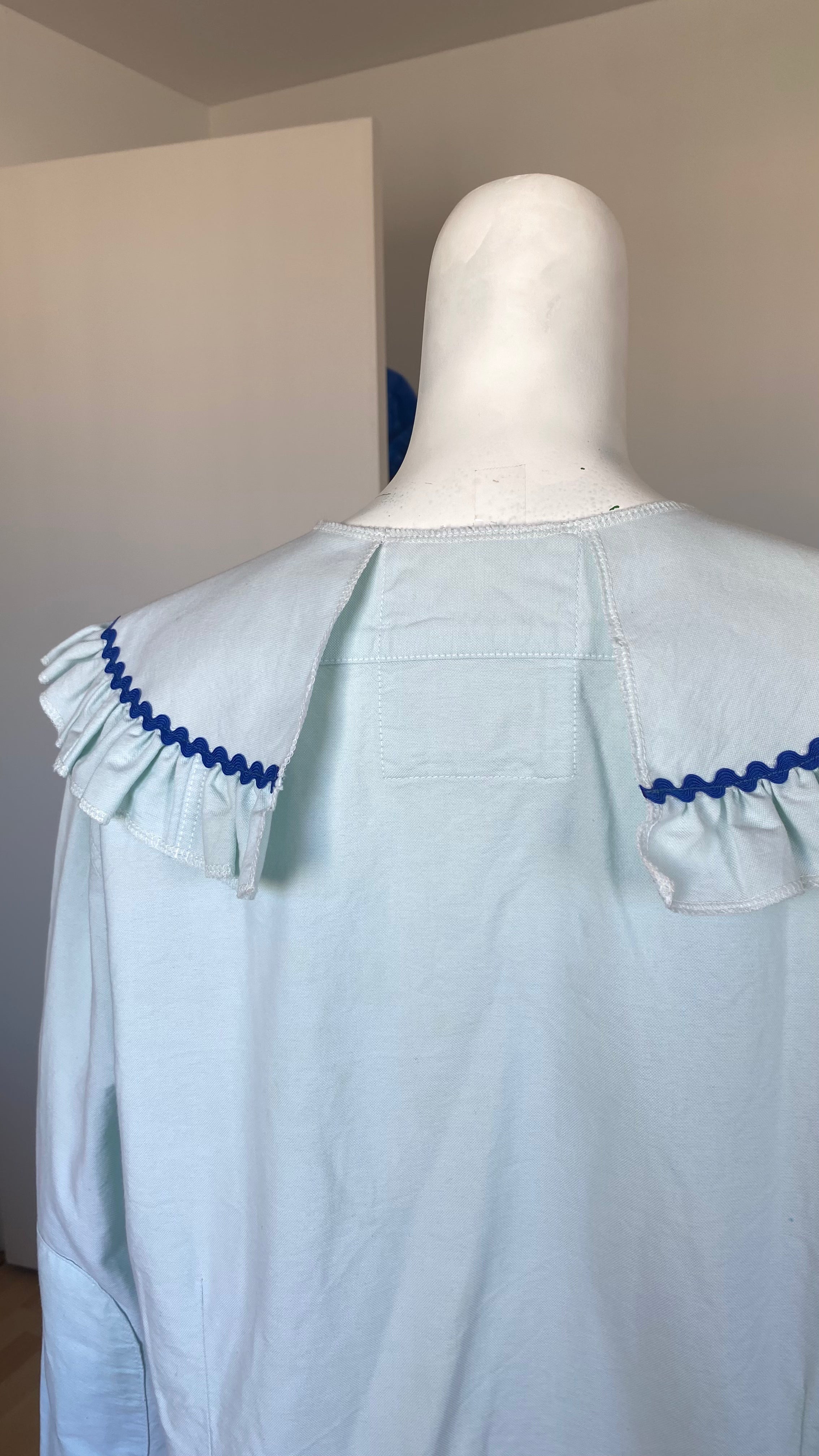 Sweaties • T.36 à 38 • Chemise upcyclée grand col bleu ciel