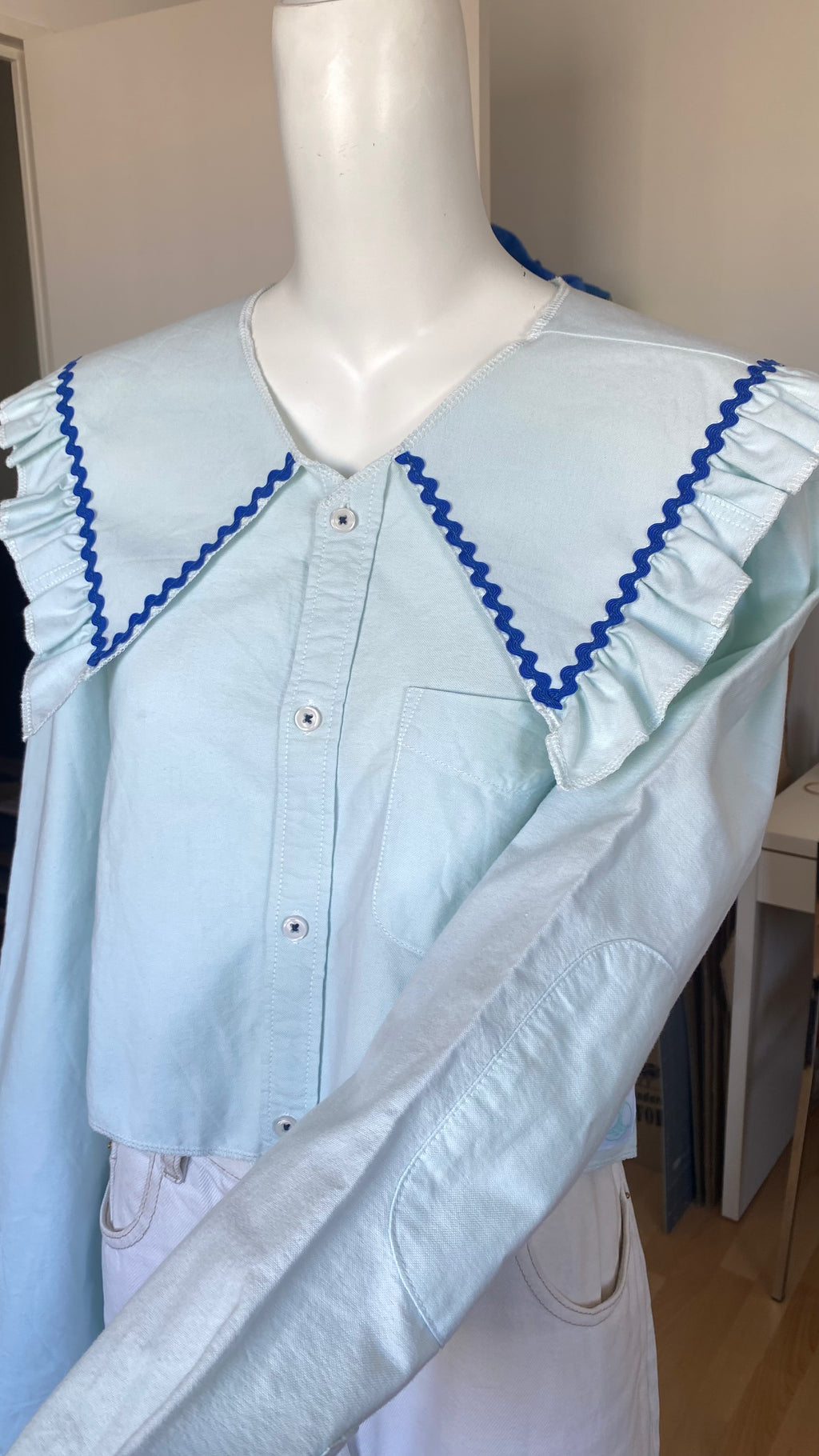 Sweaties • T.36 à 38 • Chemise upcyclée grand col bleu ciel