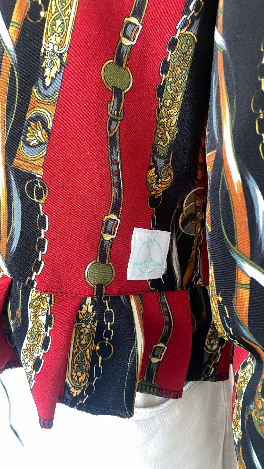 Froufrou • T. 36 à 40 • Chemise crop top rouge motif foulard équestre