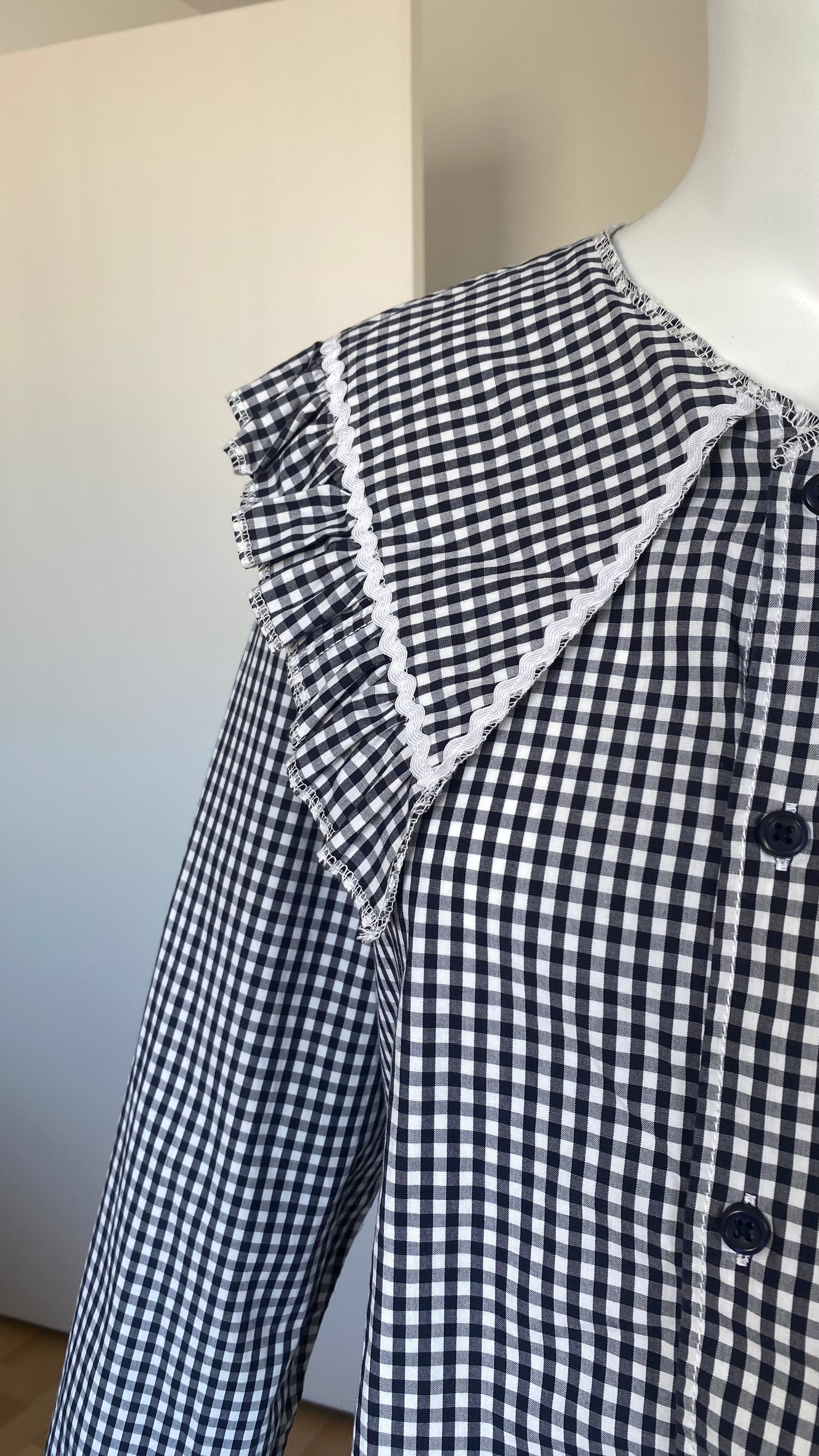 Sweaties • T.32 à 38 • Chemise upcyclée grand col vichy bleu très foncé