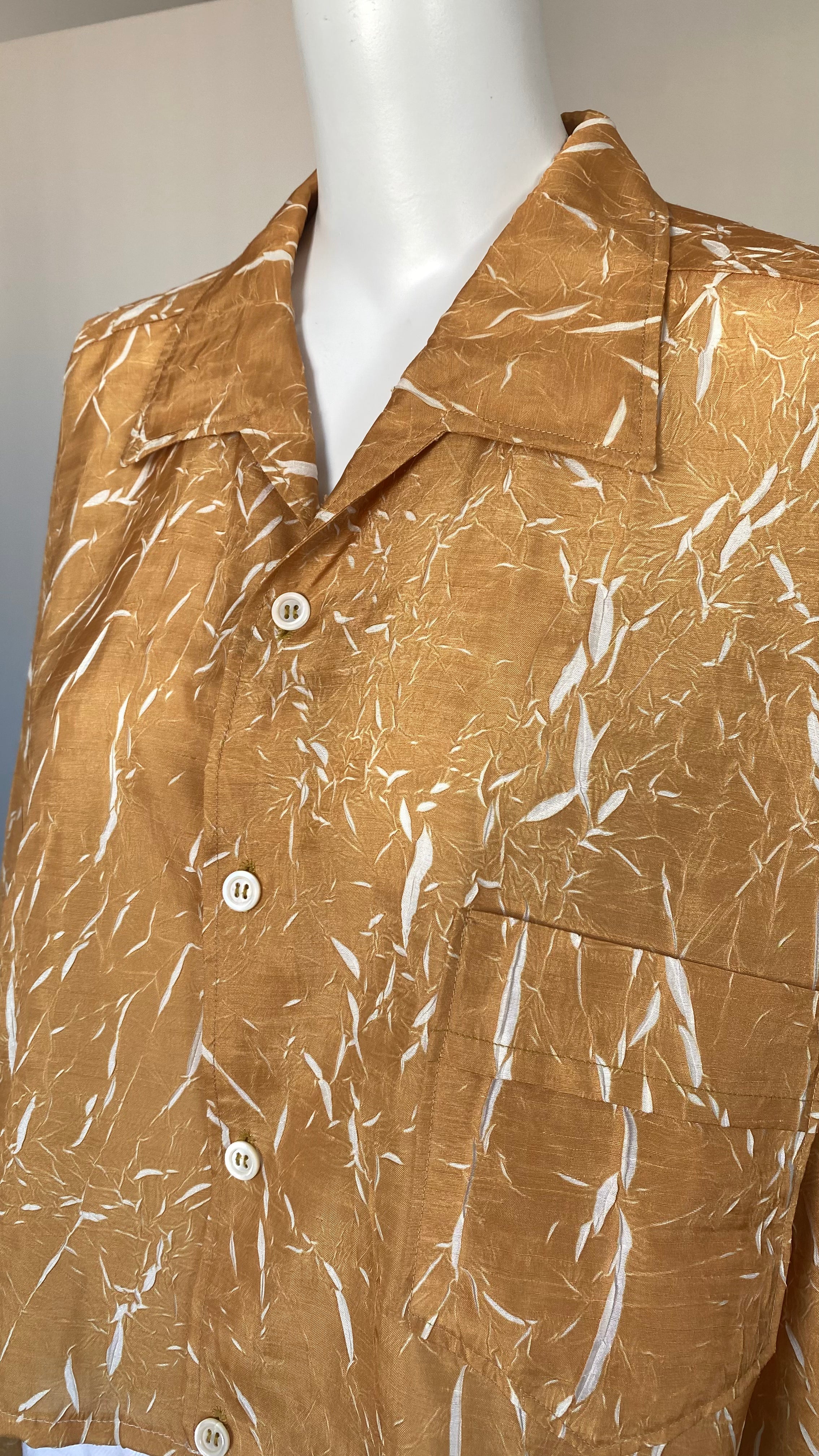Chemise cropped • T. 38  à 44 • Chemise courte manches longues marbre jaune et blanc