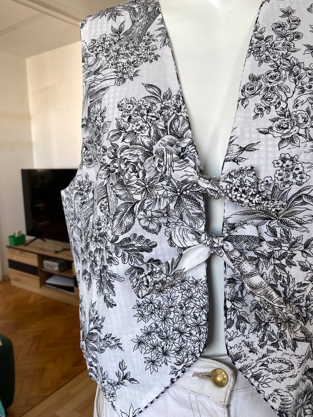 Veston réversible  • Taille unique • Veston motif toile de jouy noire