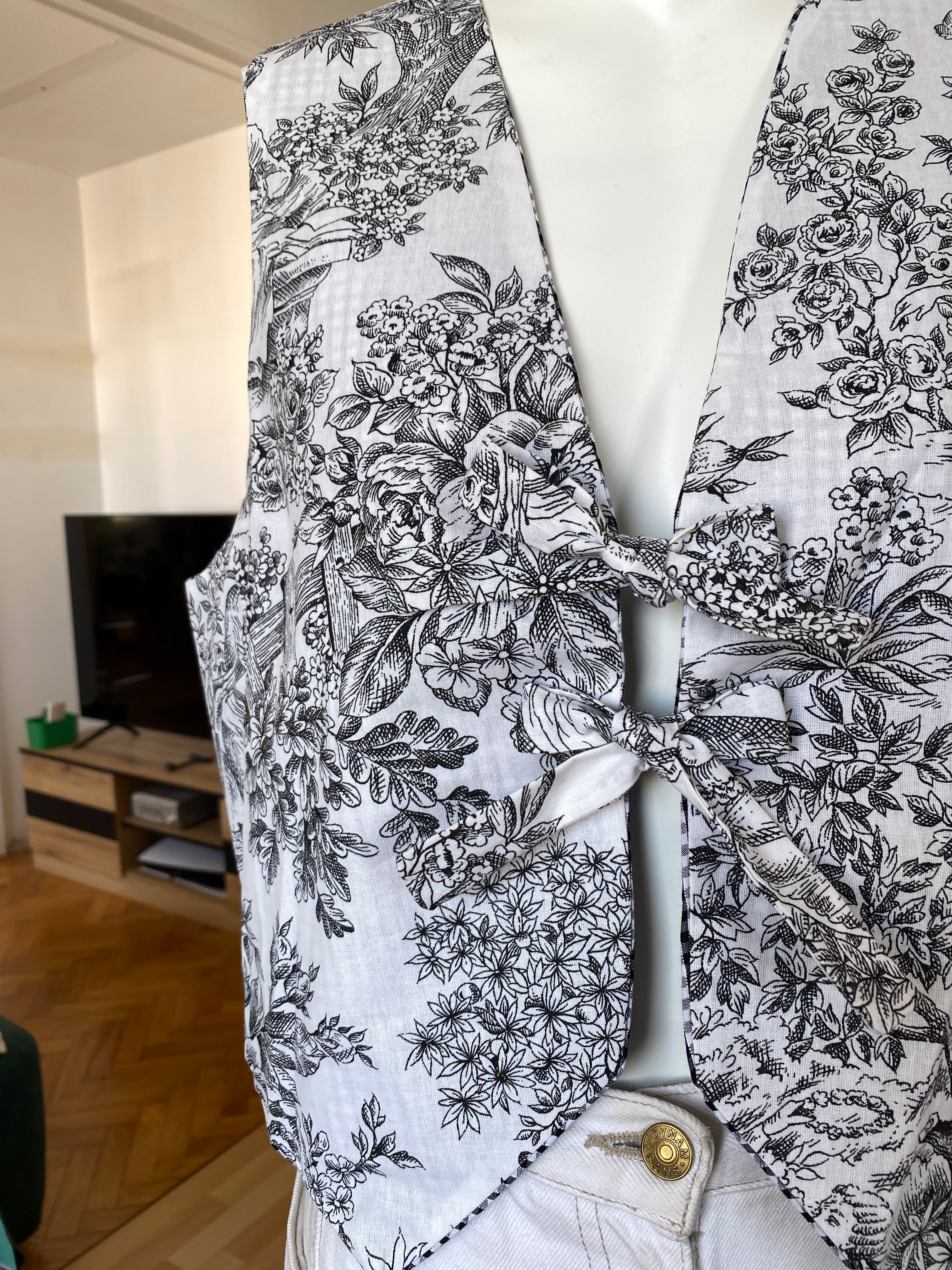 Veston réversible  • Taille unique • Veston motif toile de jouy noire