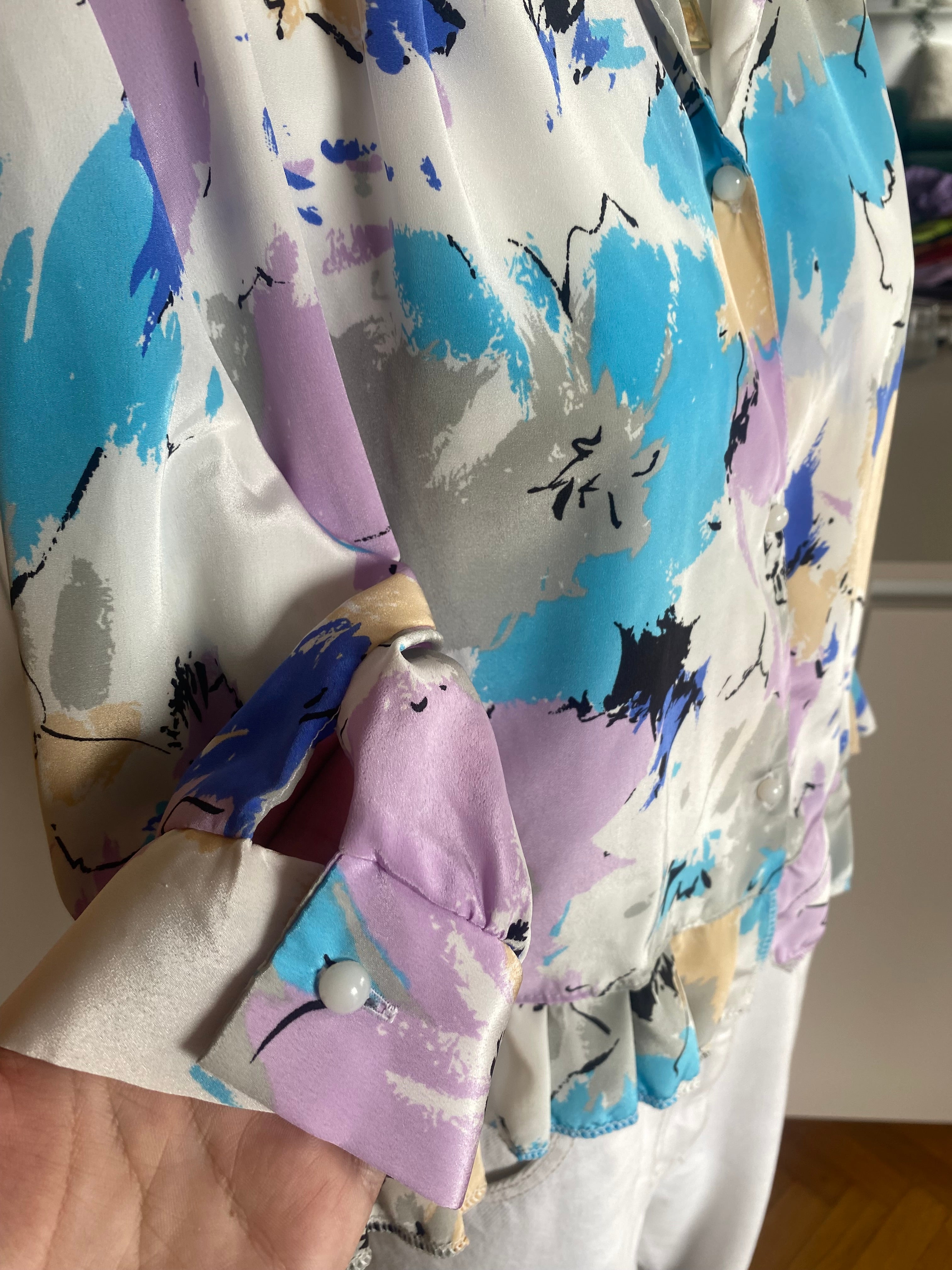 Froufrou • T. 36  à 42 • Chemise crop top à motifs colorés