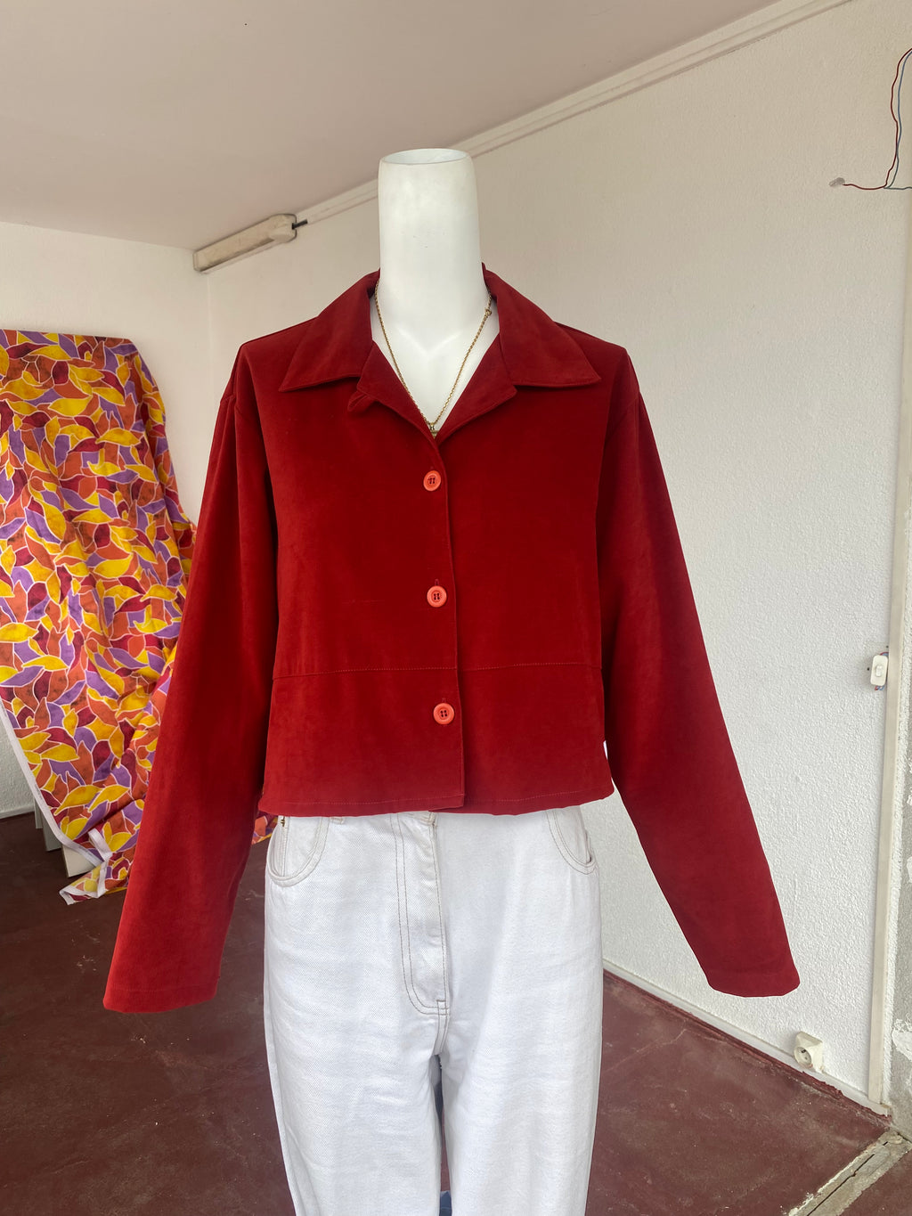 Cropped Jacket • T. 36 à 42 • Surchemise veste courte rouge foncé