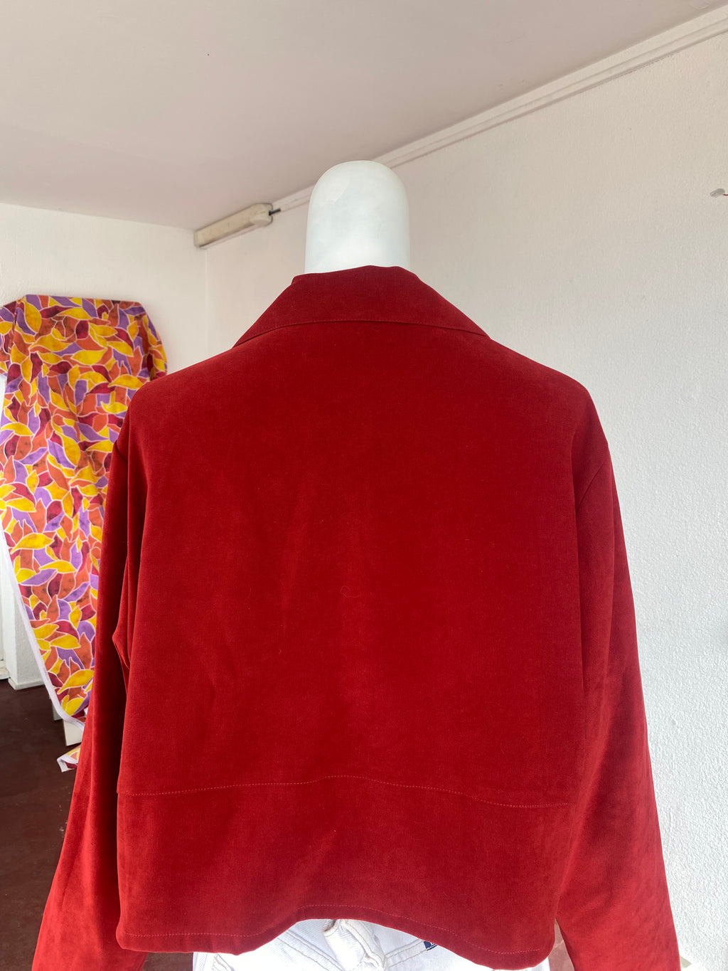 Cropped Jacket • T. 36 à 42 • Surchemise veste courte rouge foncé