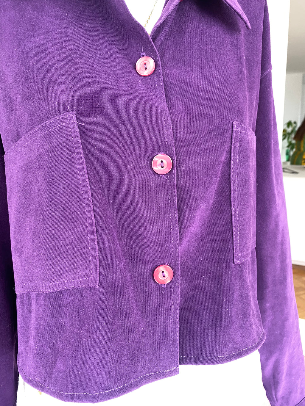 Cropped Jacket • T. 38 à 46 • Surchemise veste courte violette foncée
