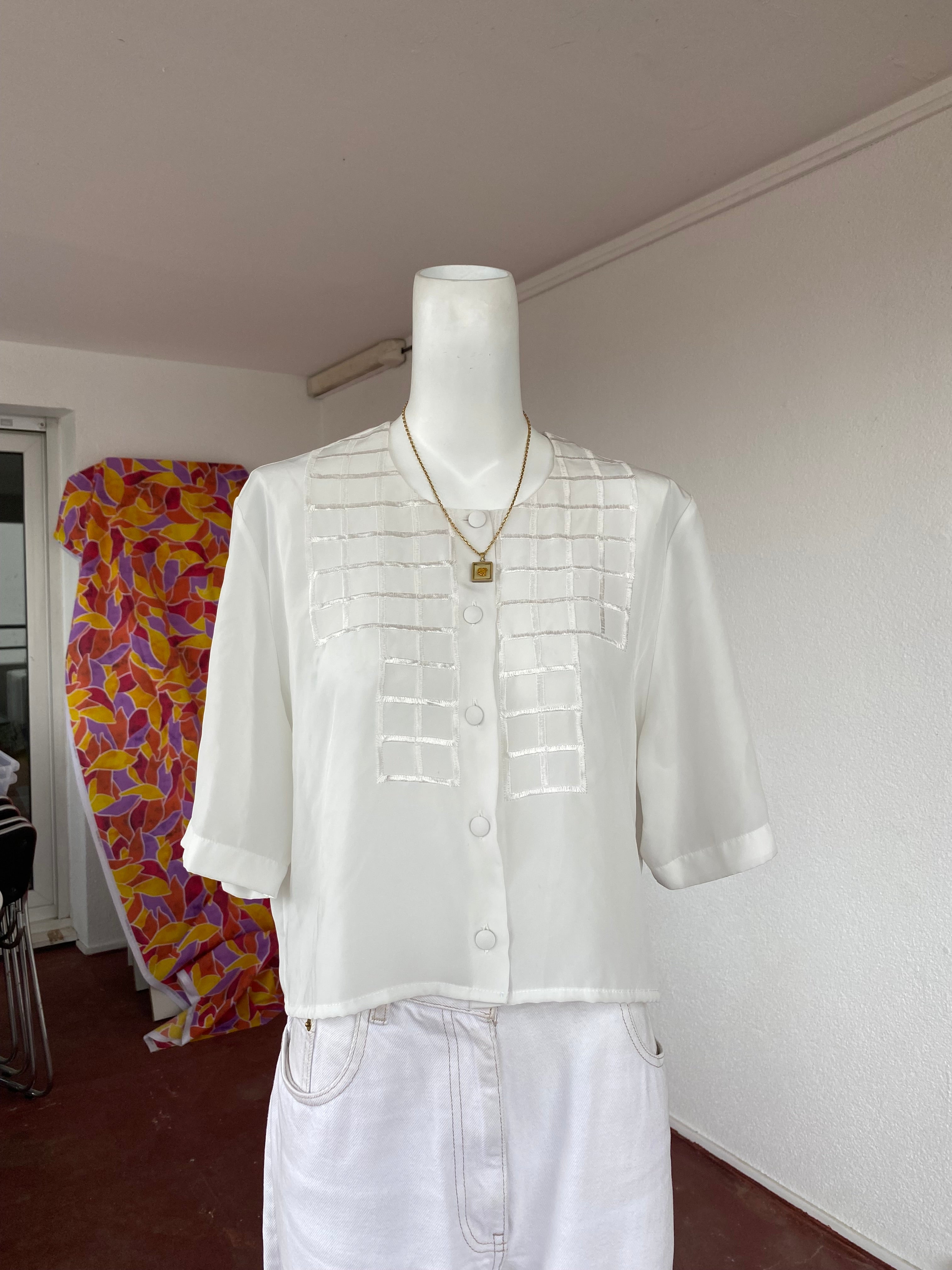 Cropped • T. 36 à 38 • Chemise crop top banche avec broderies