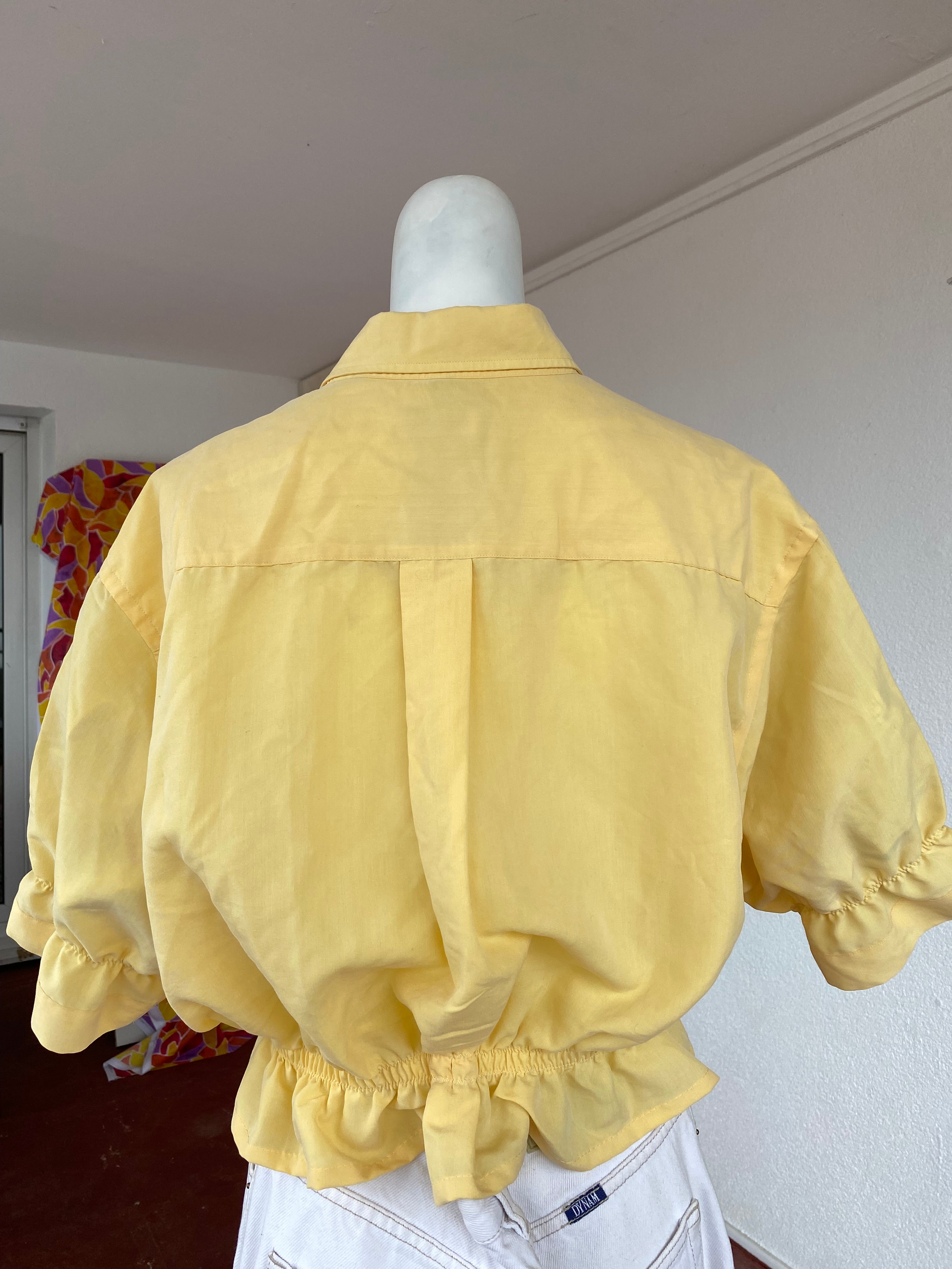 Intemporelle • T. 36 à 42 • Chemise crop top bouffante jaune