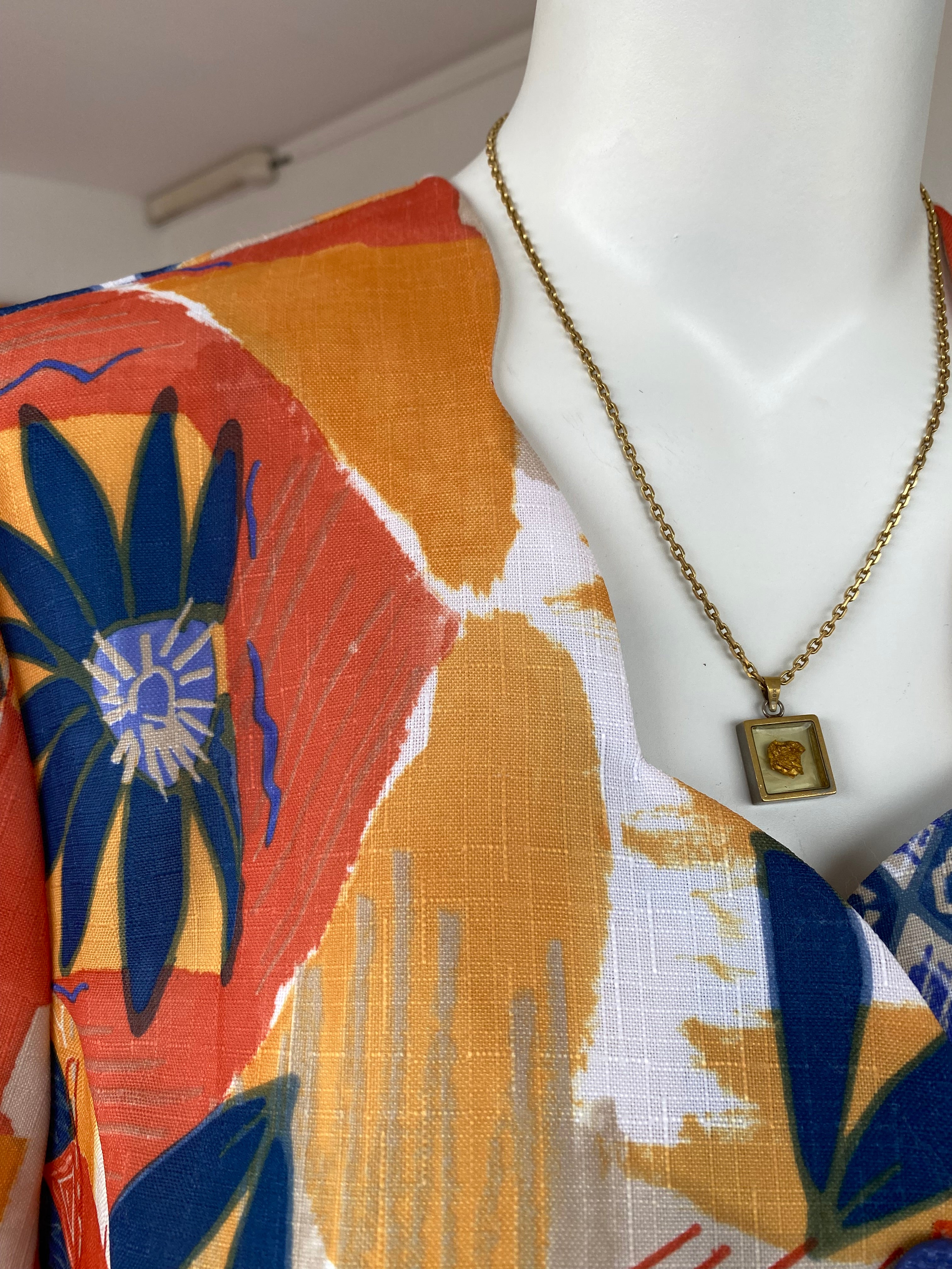 Froufrou • T. 36 à 38 • Chemise crop top orange et bleue motifs