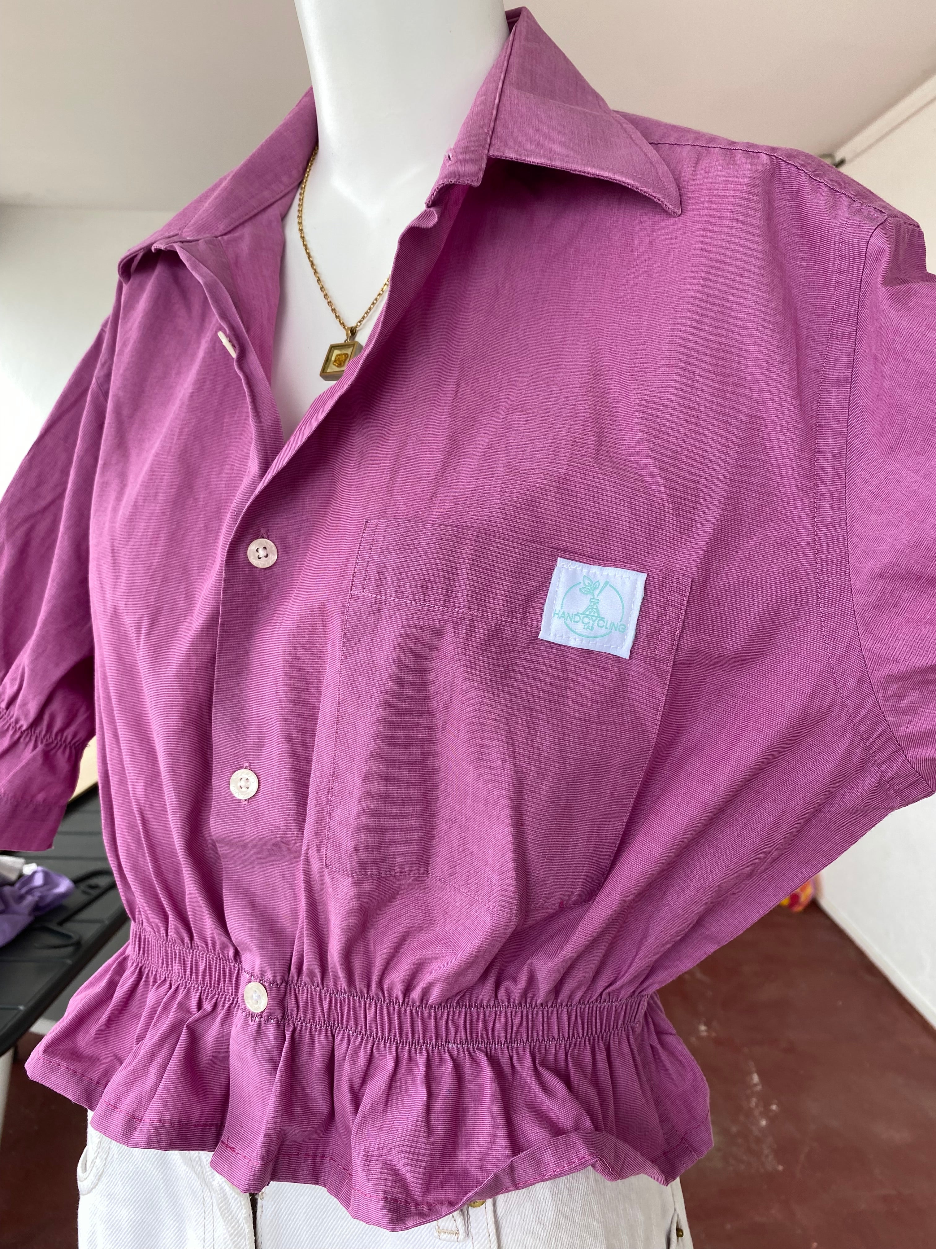 .Intemporelle • T. 34 à 38 • Chemise crop top rose prune bouffante