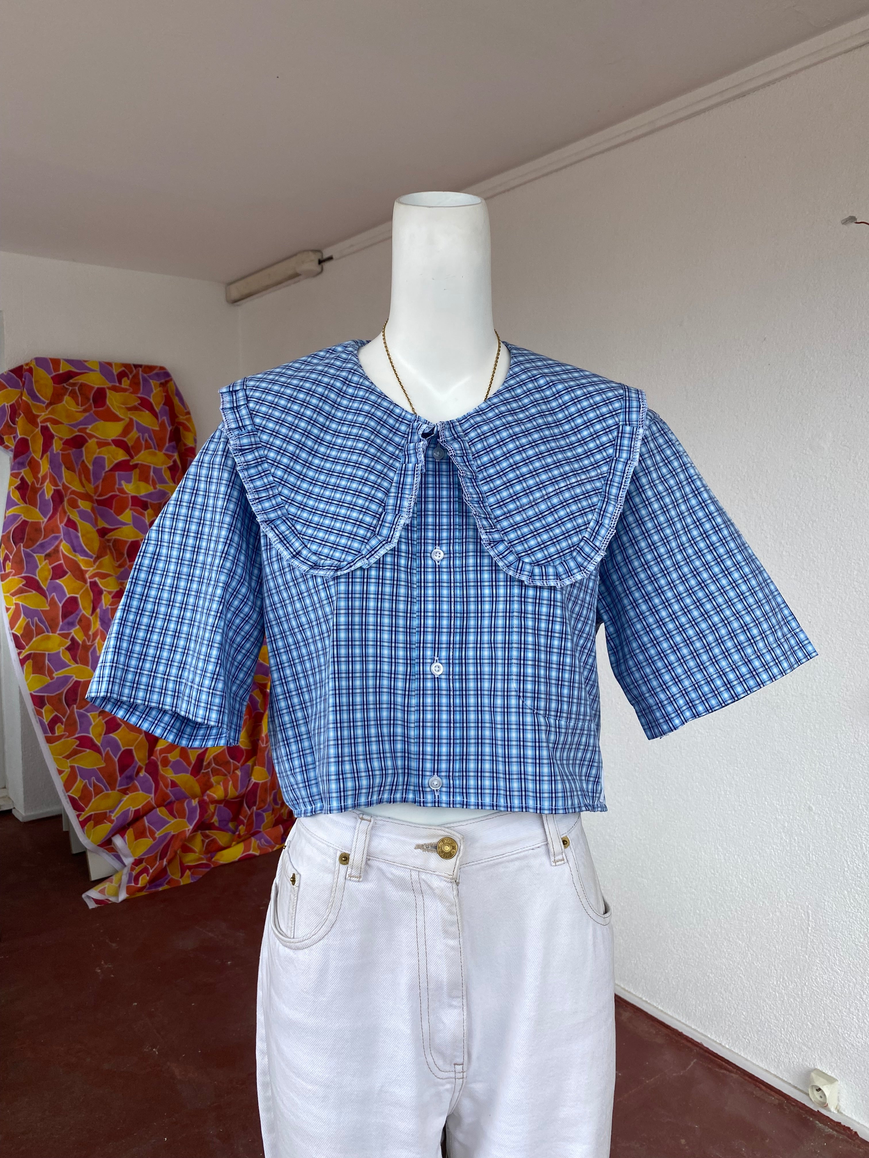 Sweaties • T.36 à 40 • Chemise upcyclée grand col rond motifs carreaux bleu