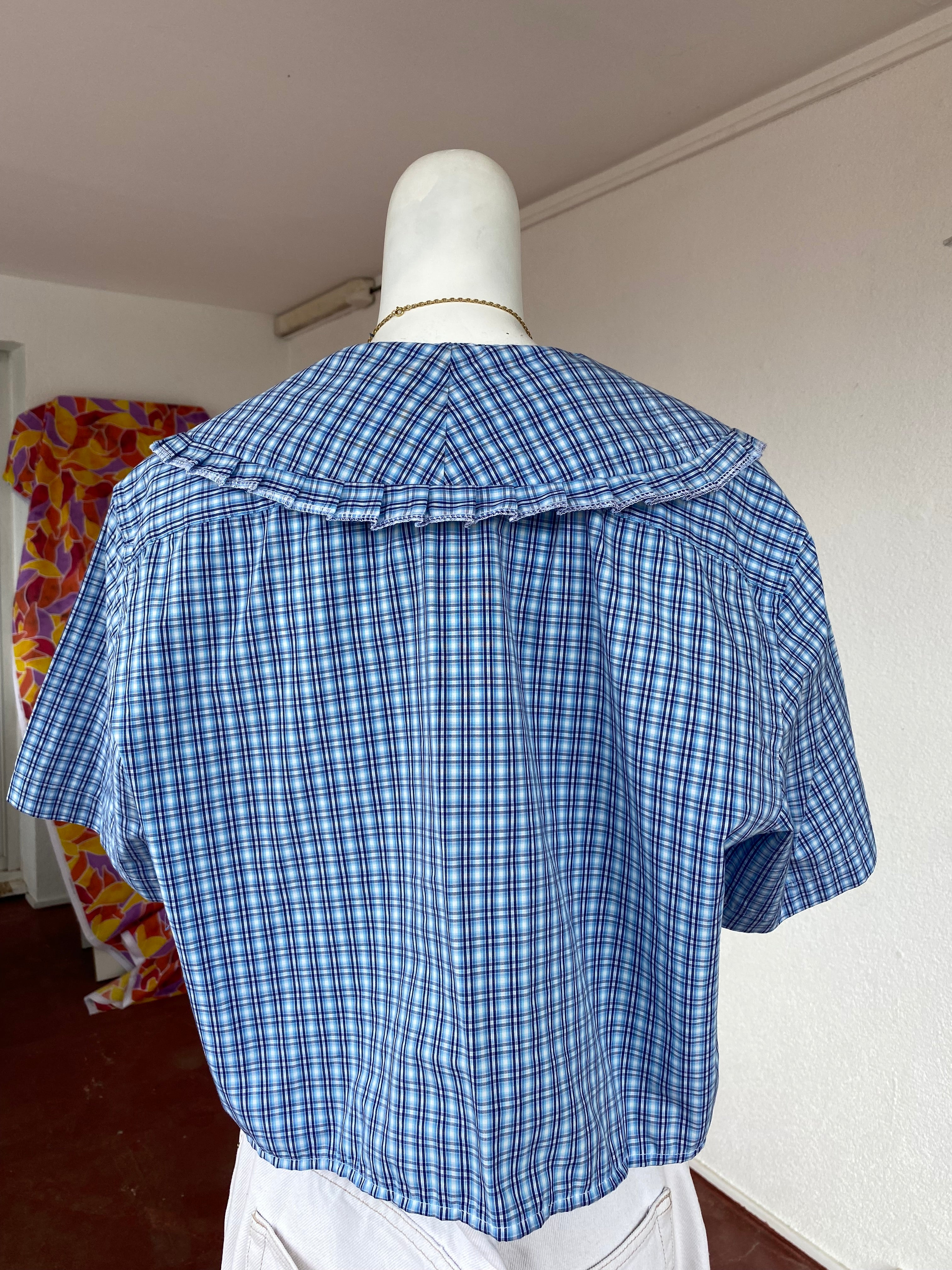 Sweaties • T.36 à 40 • Chemise upcyclée grand col rond motifs carreaux bleu