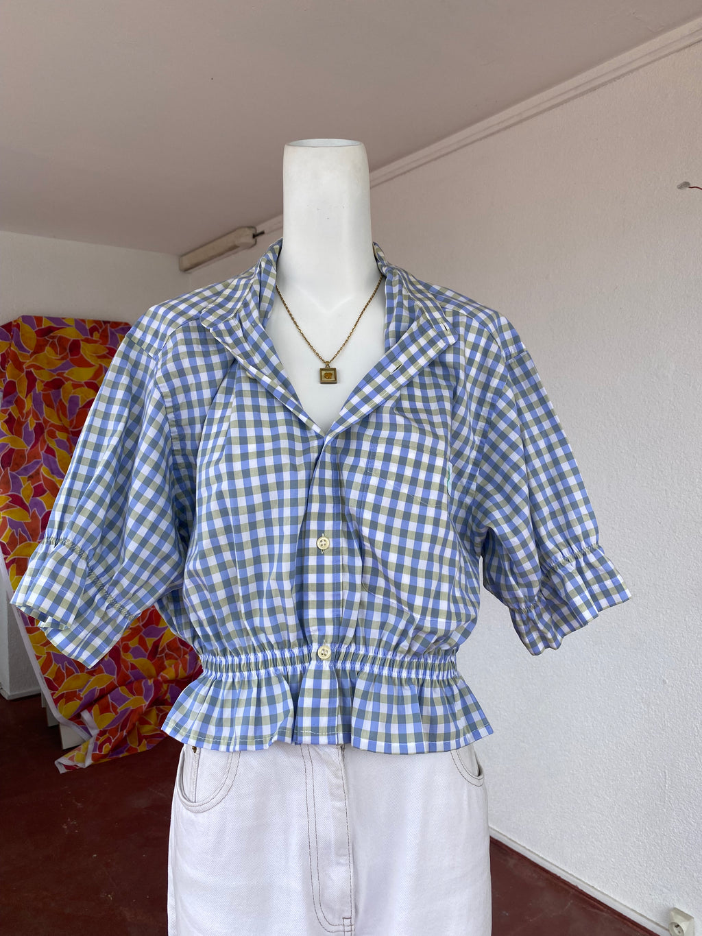 Intemporelle • T. 36 à 40 • Chemise crop top bouffante upcyclée carreaux bleu vert