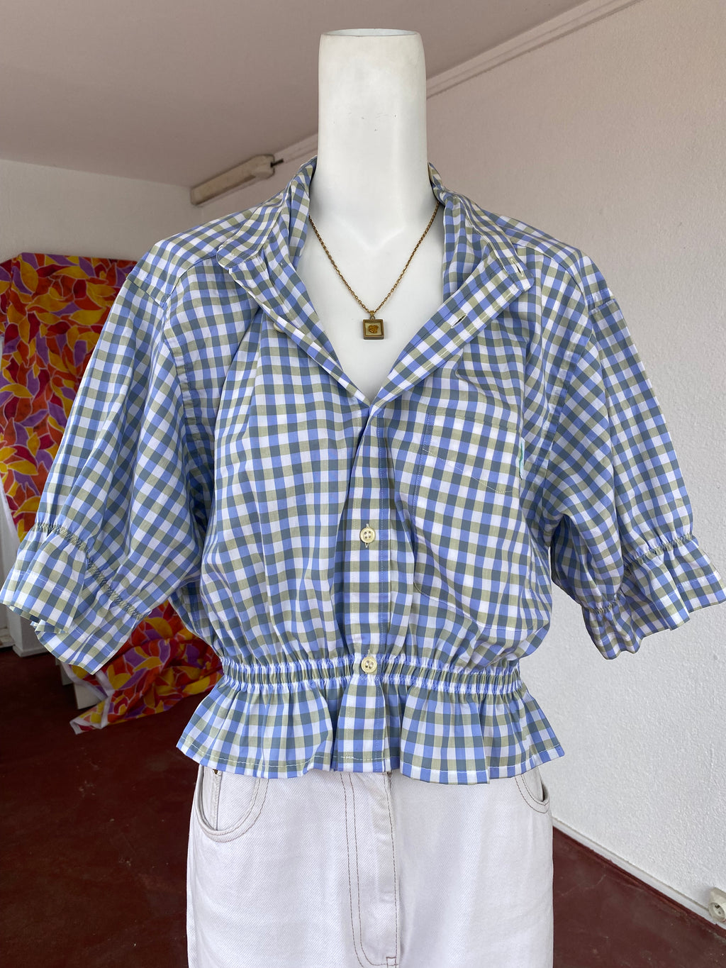 Intemporelle • T. 36 à 40 • Chemise crop top bouffante upcyclée carreaux bleu vert
