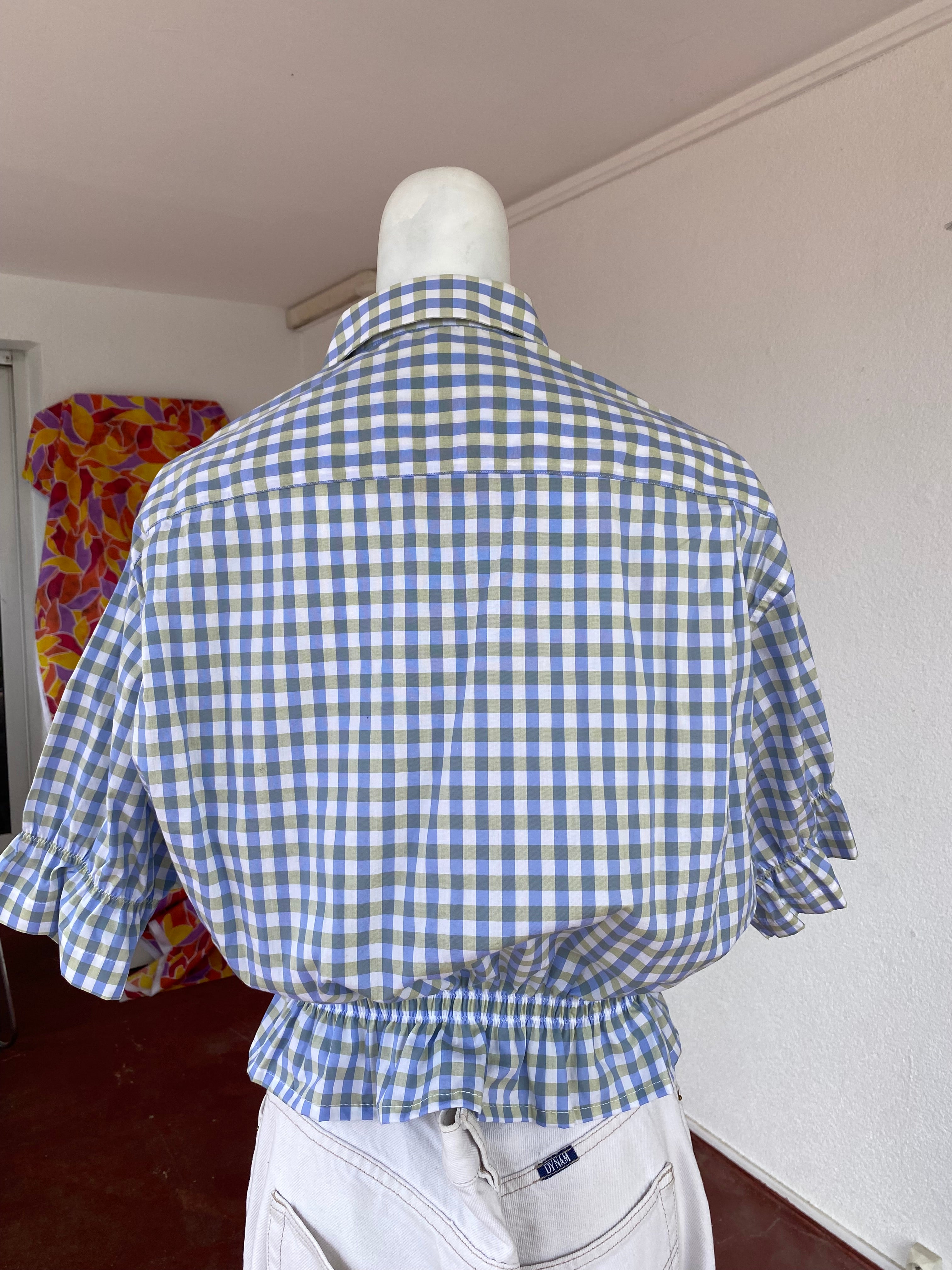 Intemporelle • T. 36 à 40 • Chemise crop top bouffante upcyclée carreaux bleu vert