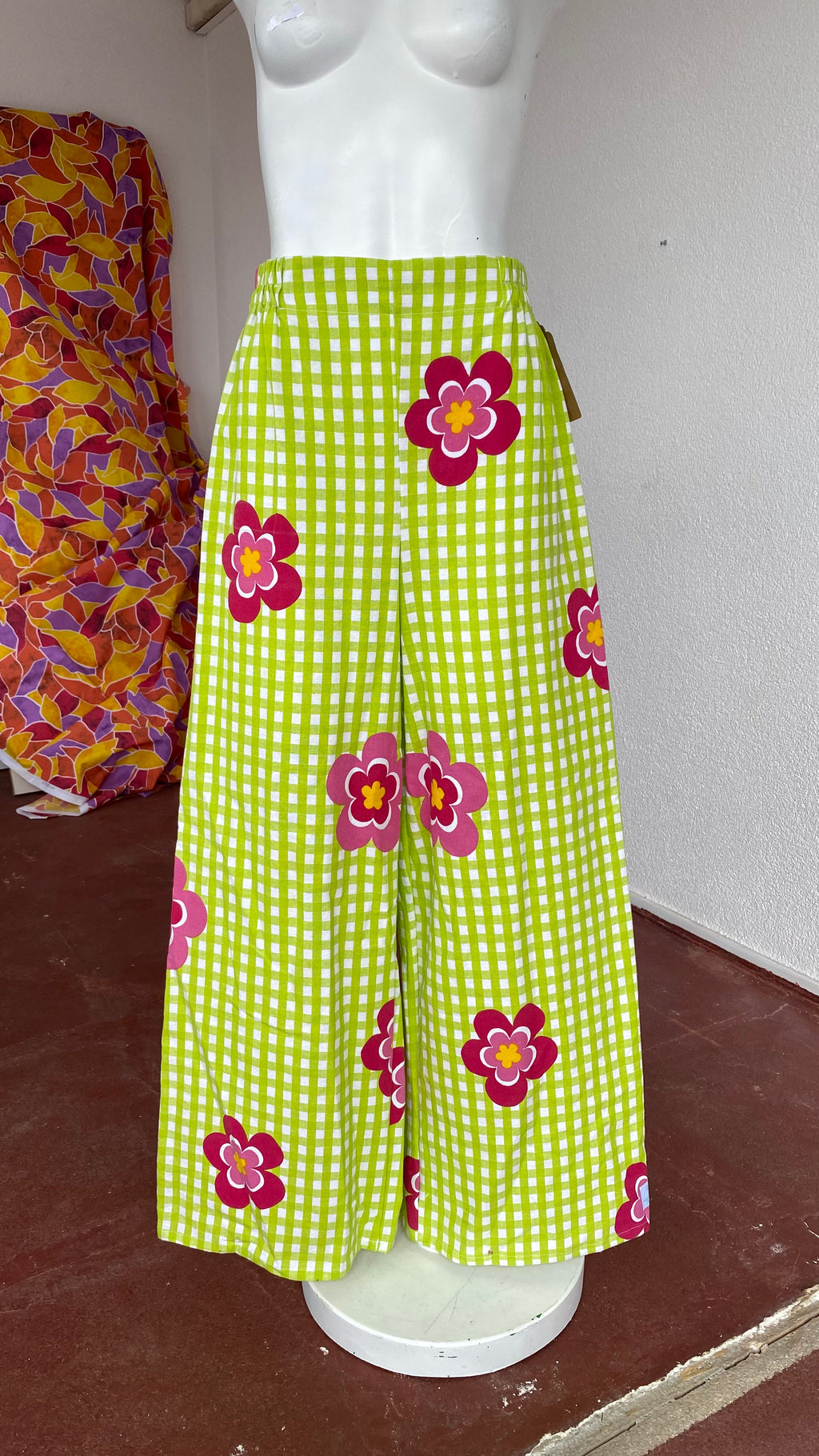 Pants • T.M • Pantalon upcyclé vichy vert & fleurs fushia