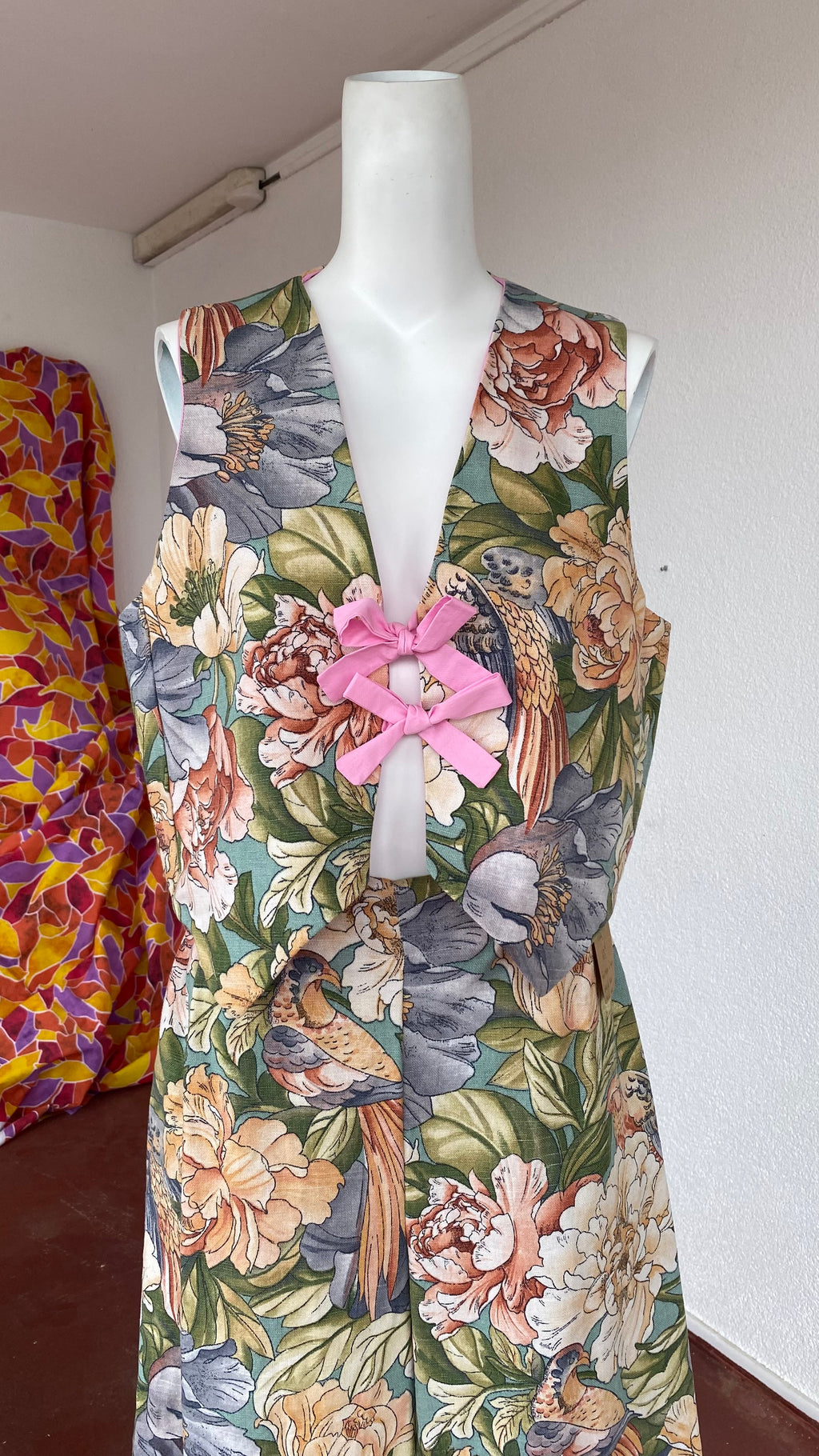 Veston • Taille unique • Veston upcyclé motifs floraux et oiseaux